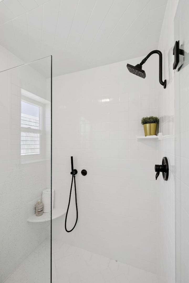 Detail Gallery Image 20 of 40 For 718 Vera Ave, Redwood City,  CA 94061 - 3 Beds | 2/1 Baths