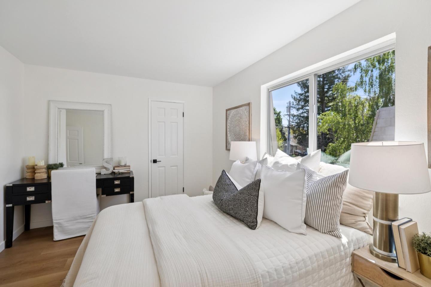 Detail Gallery Image 23 of 40 For 718 Vera Ave, Redwood City,  CA 94061 - 3 Beds | 2/1 Baths