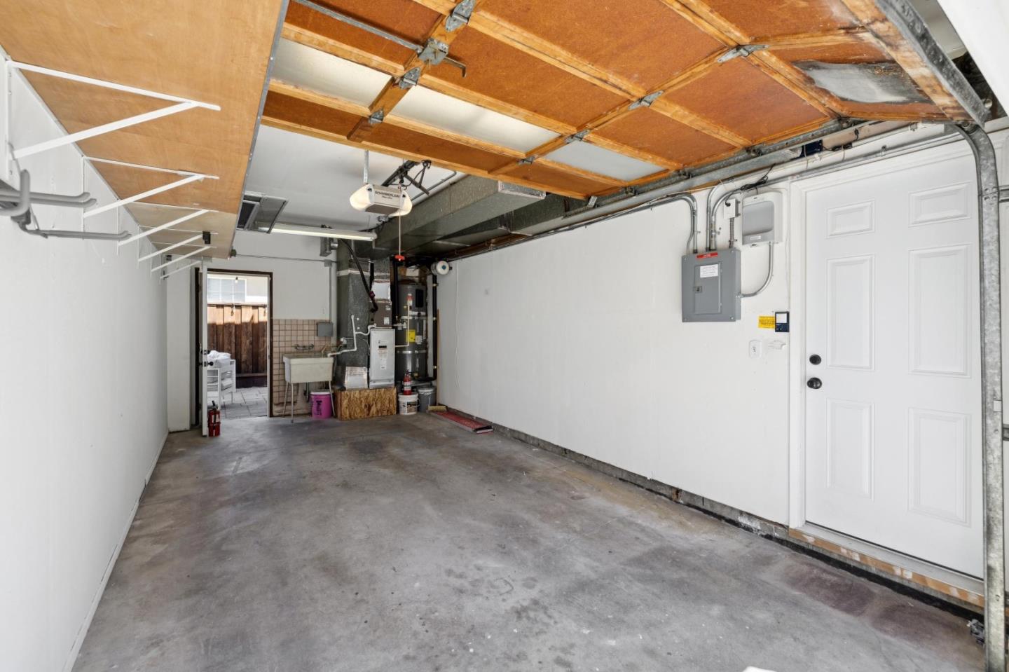 Detail Gallery Image 33 of 40 For 718 Vera Ave, Redwood City,  CA 94061 - 3 Beds | 2/1 Baths