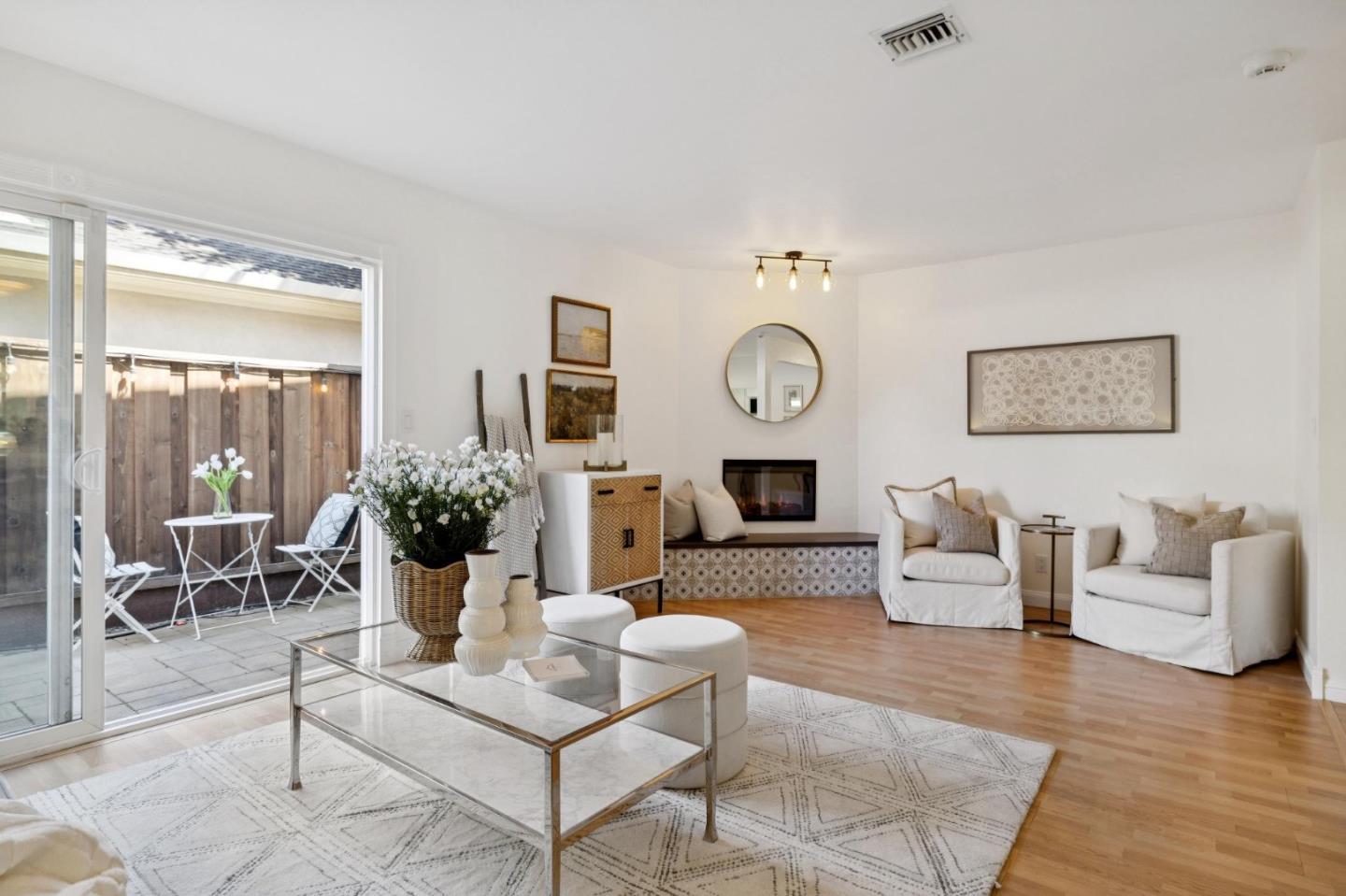 Detail Gallery Image 4 of 40 For 718 Vera Ave, Redwood City,  CA 94061 - 3 Beds | 2/1 Baths