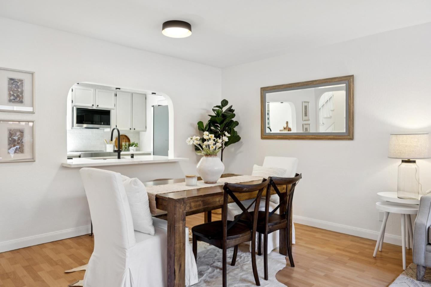 Detail Gallery Image 7 of 40 For 718 Vera Ave, Redwood City,  CA 94061 - 3 Beds | 2/1 Baths