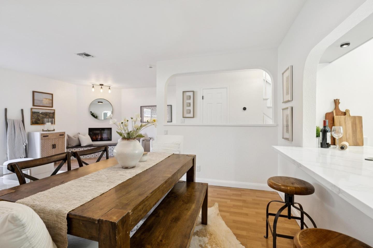 Detail Gallery Image 8 of 40 For 718 Vera Ave, Redwood City,  CA 94061 - 3 Beds | 2/1 Baths