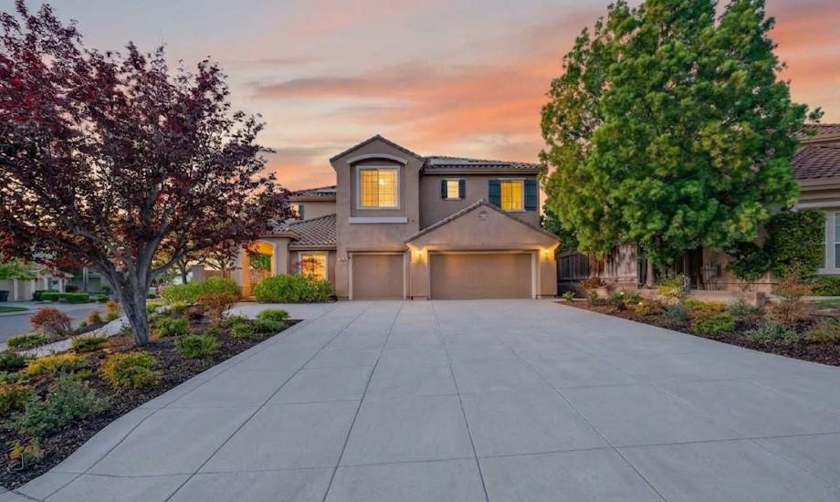 Front Image Thumbnail for ML82040608