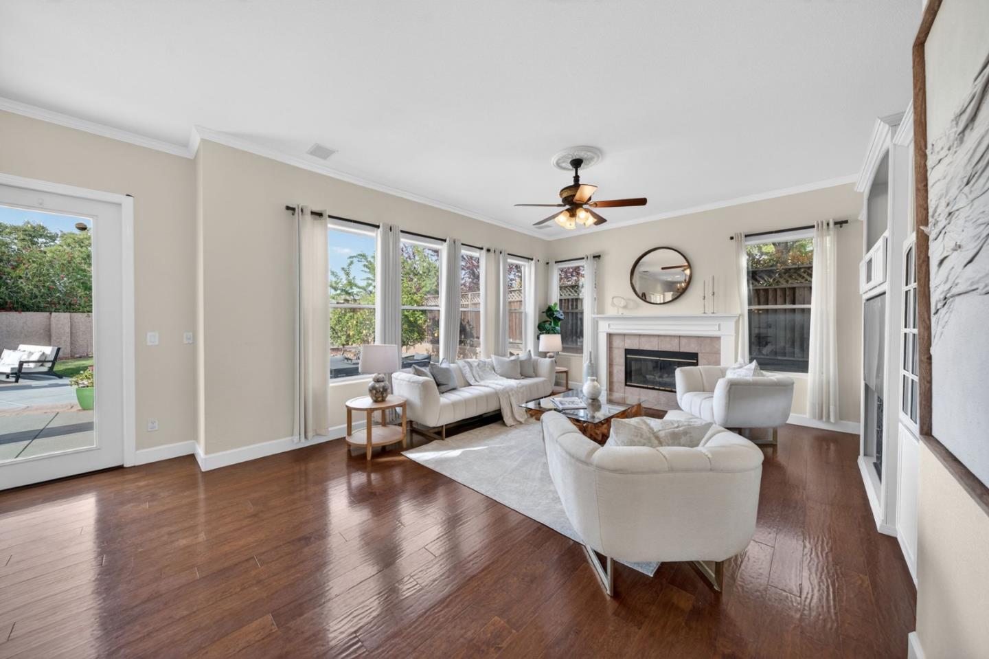 Detail Gallery Image 19 of 82 For 6039 La Spezia Pl, San Jose,  CA 95138 - 6 Beds | 6 Baths