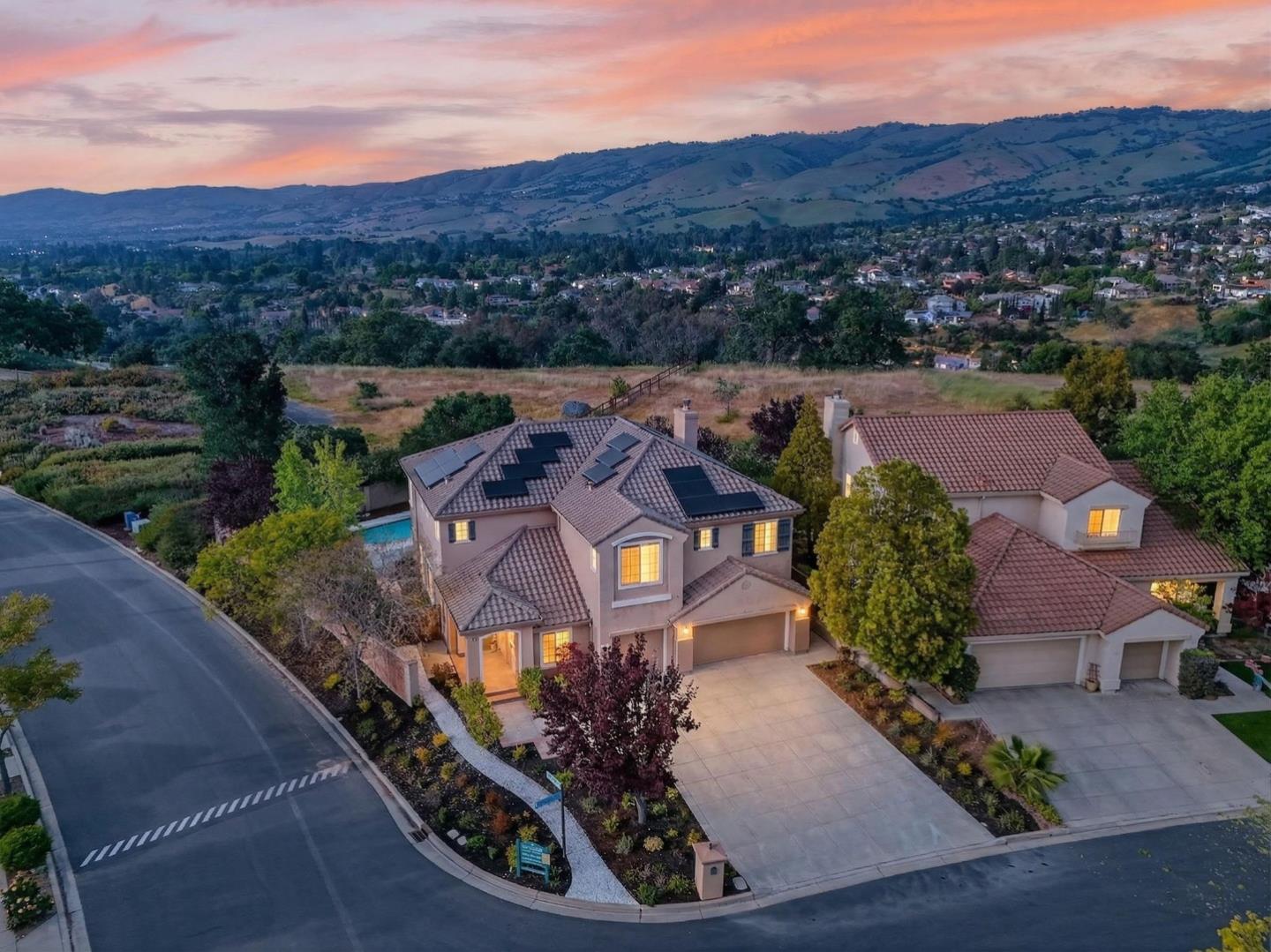 Detail Gallery Image 5 of 82 For 6039 La Spezia Pl, San Jose,  CA 95138 - 6 Beds | 6 Baths