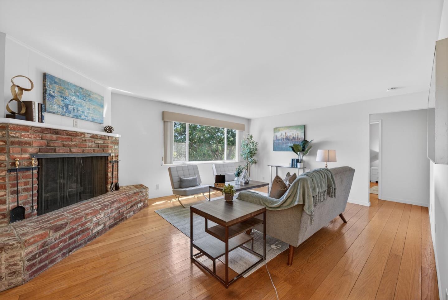 Detail Gallery Image 17 of 48 For 2315 Monserat Ave, Belmont,  CA 94002 - 3 Beds | 2/1 Baths