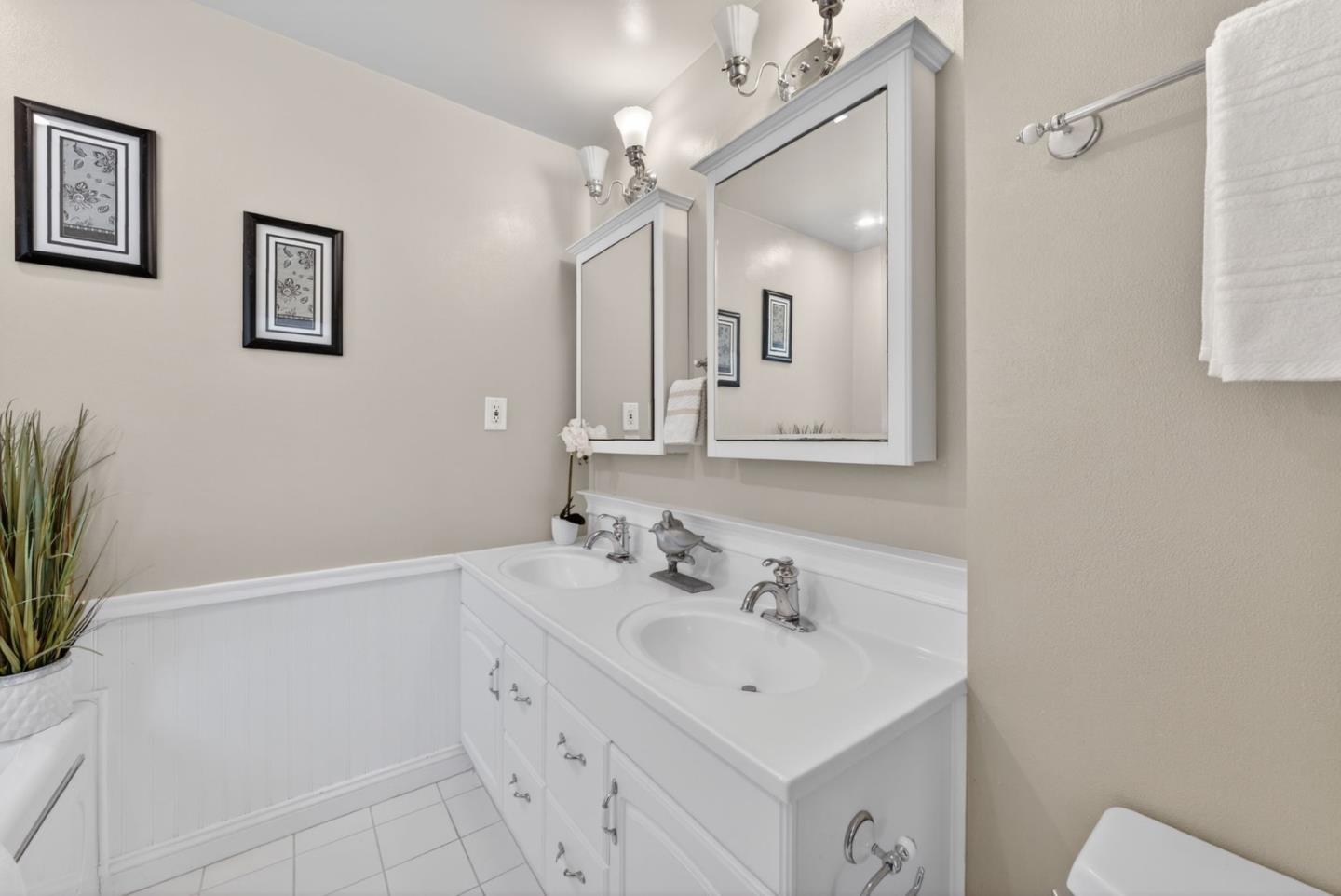 Detail Gallery Image 22 of 48 For 2315 Monserat Ave, Belmont,  CA 94002 - 3 Beds | 2/1 Baths