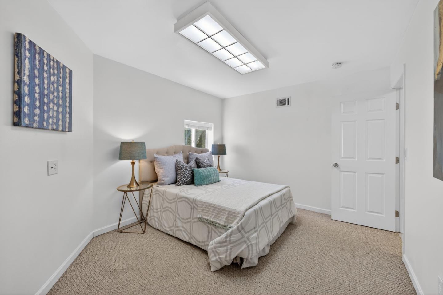 Detail Gallery Image 32 of 48 For 2315 Monserat Ave, Belmont,  CA 94002 - 3 Beds | 2/1 Baths