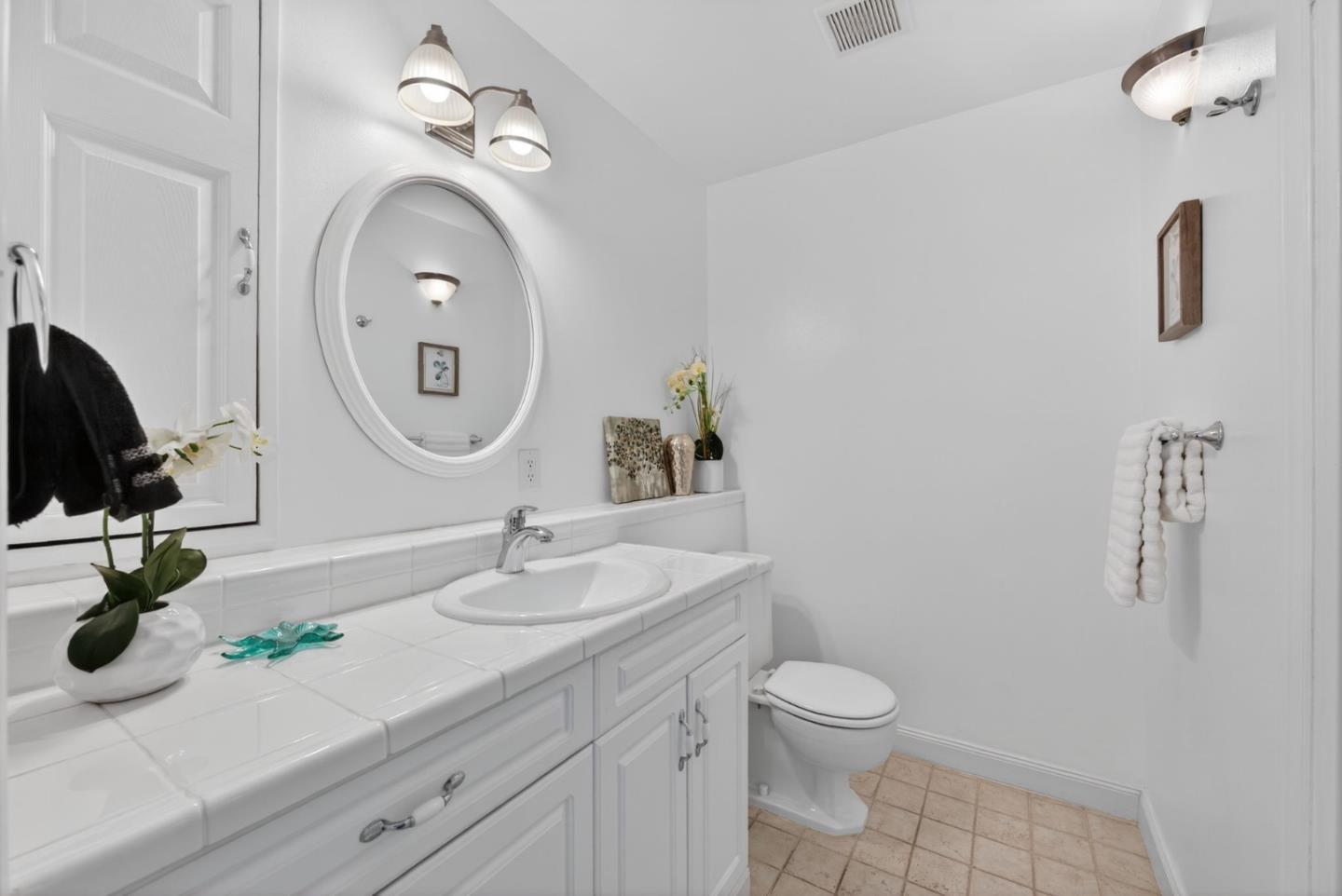 Detail Gallery Image 33 of 48 For 2315 Monserat Ave, Belmont,  CA 94002 - 3 Beds | 2/1 Baths