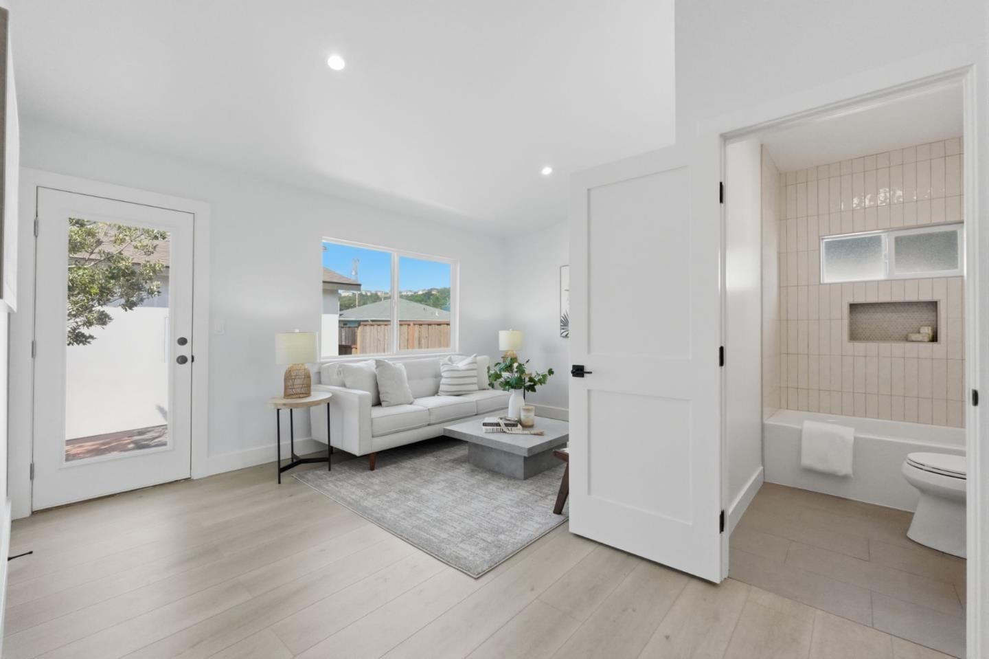 Detail Gallery Image 18 of 32 For 125 Shell St, Pacifica,  CA 94044 - 3 Beds | 2 Baths