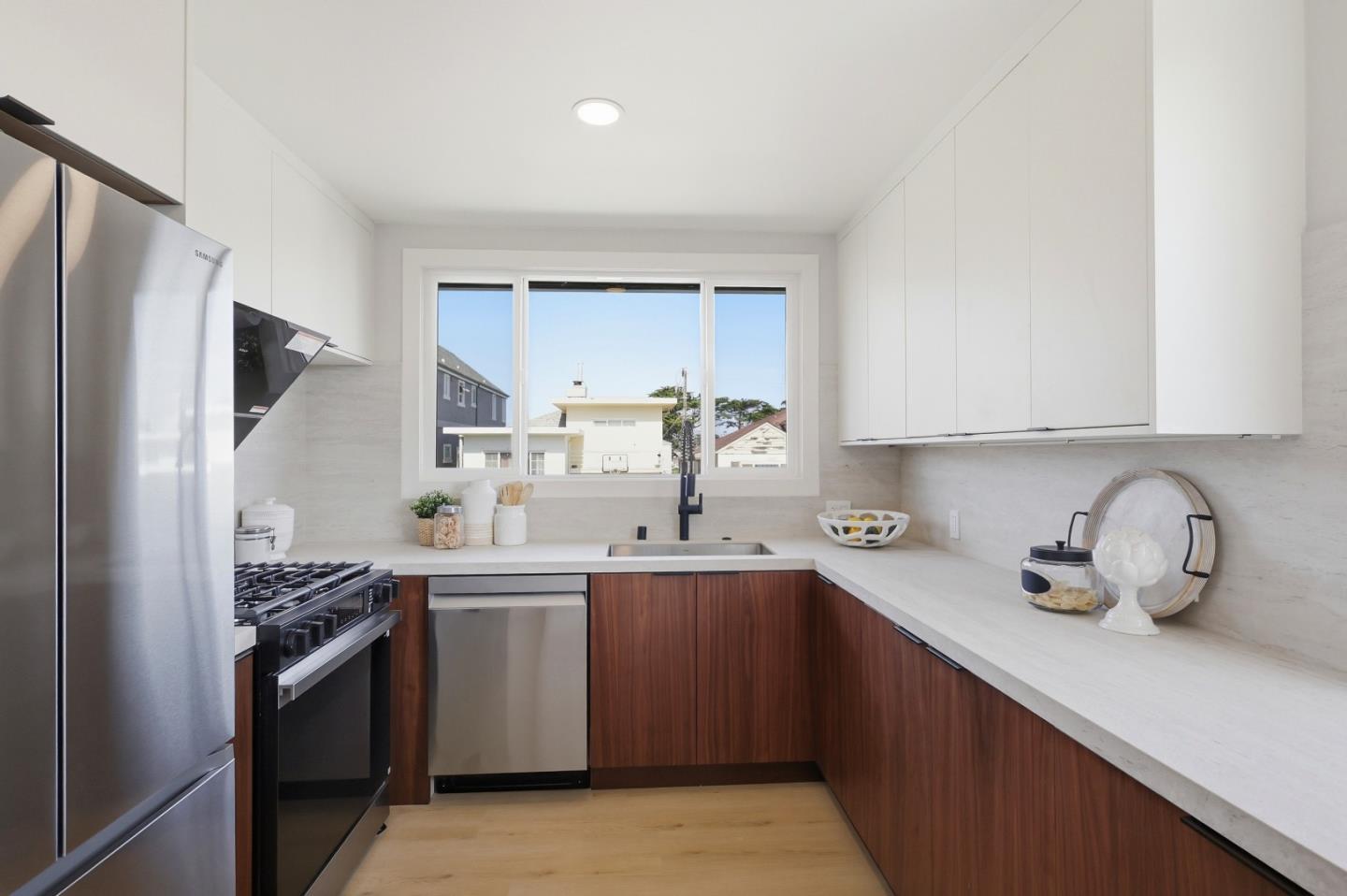 Detail Gallery Image 12 of 37 For 199 Westbrook Ave, Daly City,  CA 94015 - 2 Beds | 2 Baths