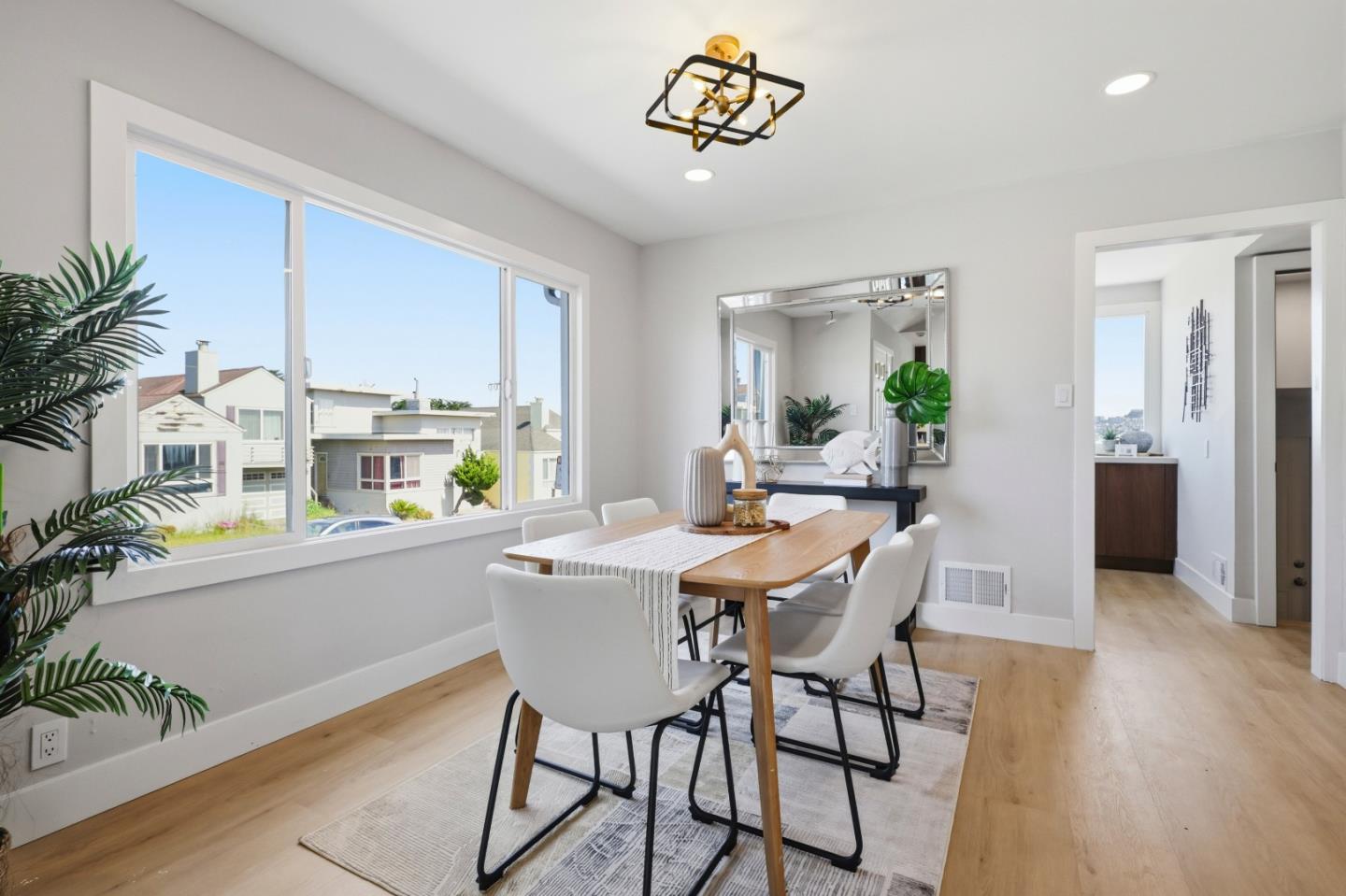 Detail Gallery Image 14 of 37 For 199 Westbrook Ave, Daly City,  CA 94015 - 2 Beds | 2 Baths