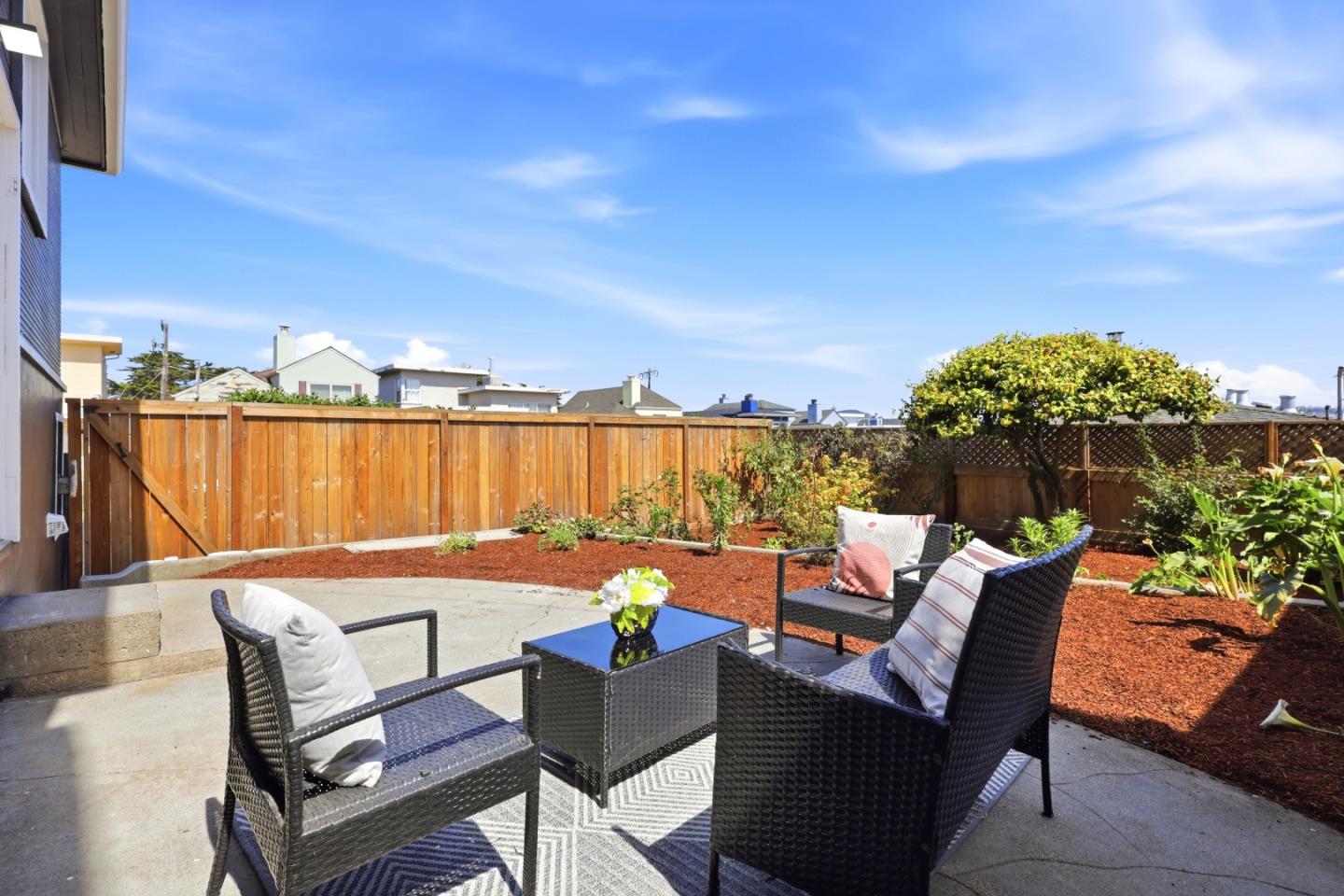 Detail Gallery Image 34 of 37 For 199 Westbrook Ave, Daly City,  CA 94015 - 2 Beds | 2 Baths