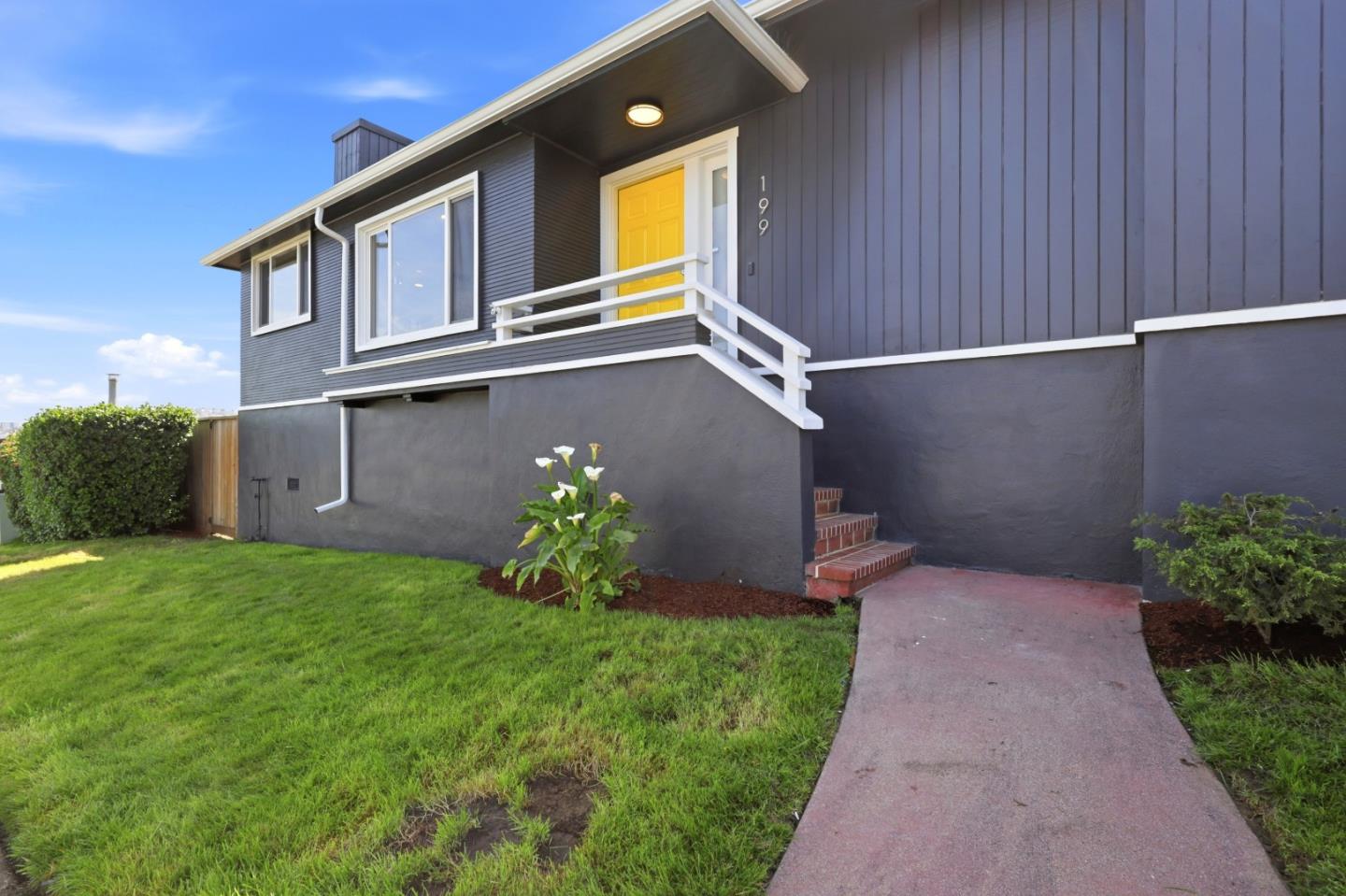 Detail Gallery Image 4 of 37 For 199 Westbrook Ave, Daly City,  CA 94015 - 2 Beds | 2 Baths