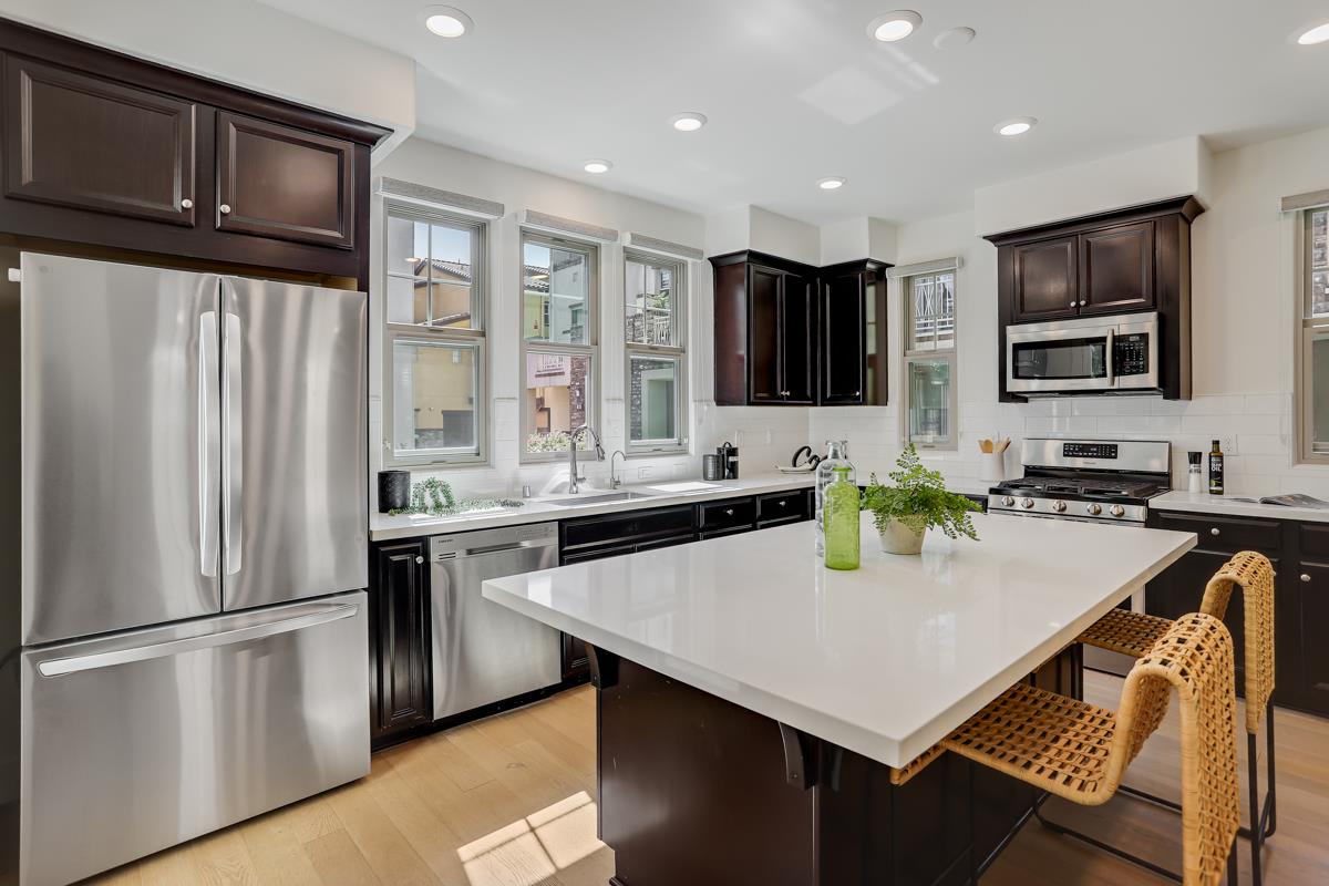 Detail Gallery Image 11 of 39 For 14 Catania Cmn, Fremont,  CA 94536 - 3 Beds | 2 Baths