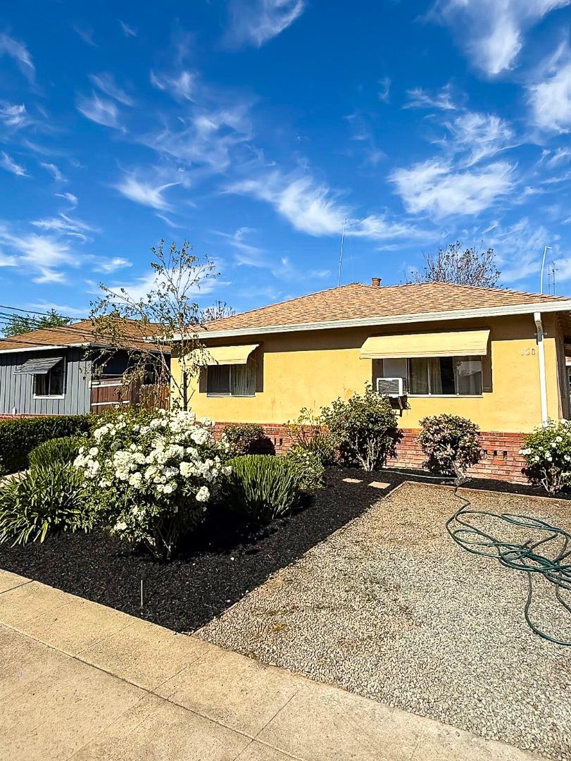 Detail Gallery Image 6 of 6 For 820 N 16th St, San Jose,  CA 95112 - – Beds | – Baths