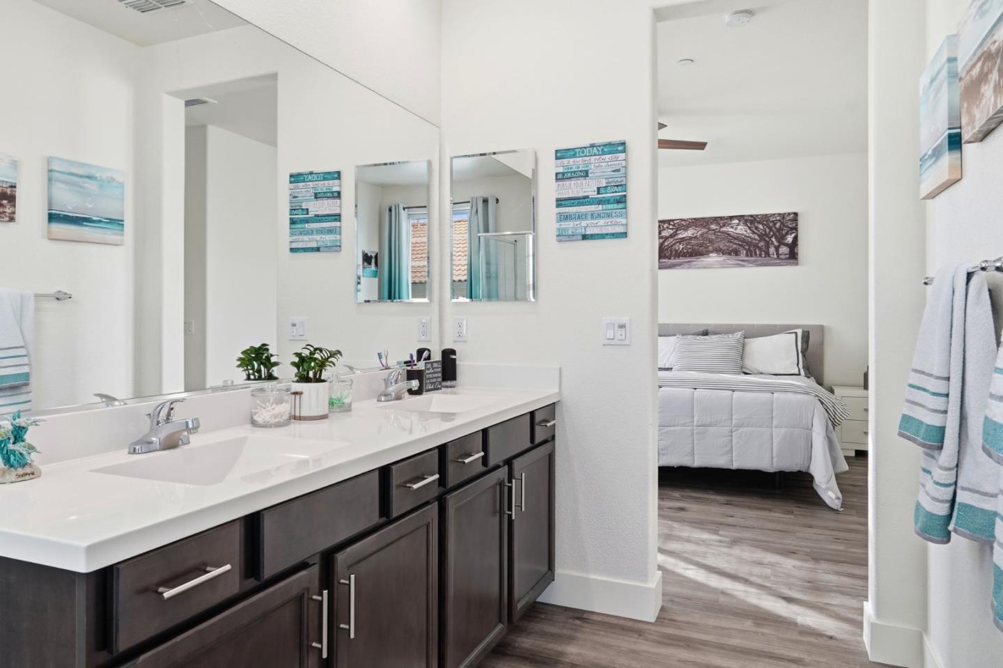 Detail Gallery Image 28 of 37 For 190 Tanoak St, Hollister,  CA 95023 - 4 Beds | 3 Baths