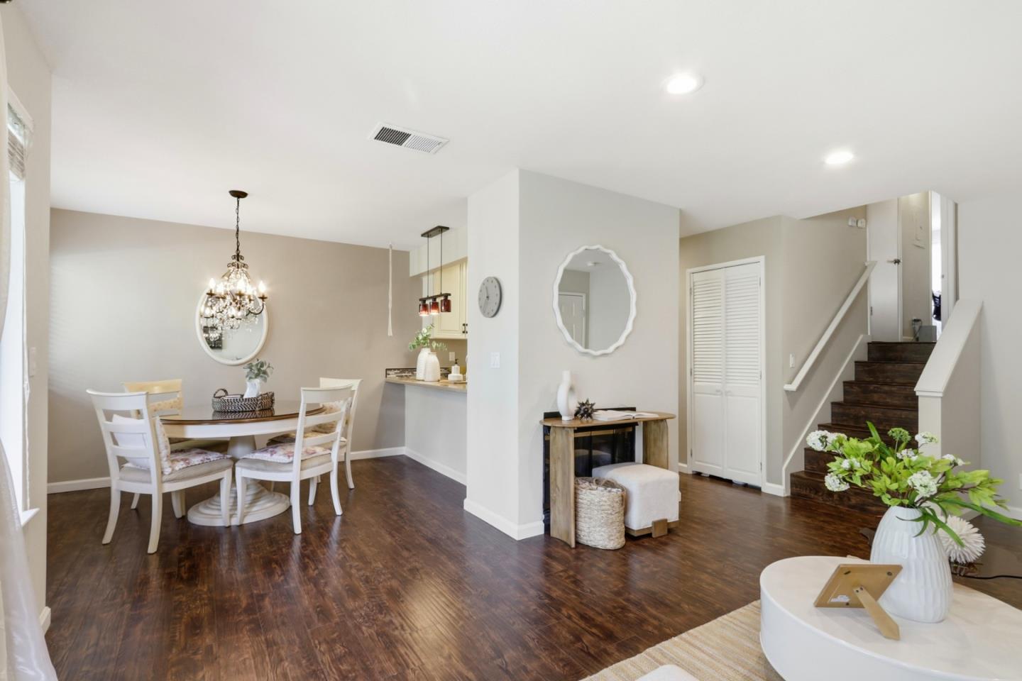 Detail Gallery Image 11 of 27 For 4839 Pine Forest Pl, San Jose,  CA 95118 - 2 Beds | 2 Baths