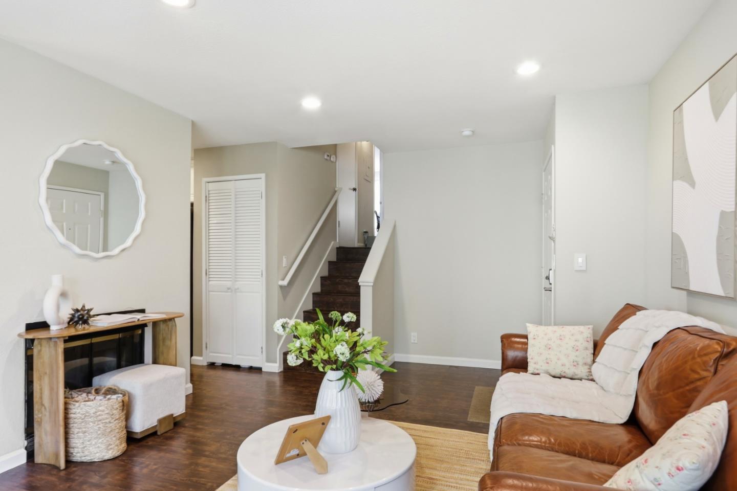 Detail Gallery Image 2 of 27 For 4839 Pine Forest Pl, San Jose,  CA 95118 - 2 Beds | 2 Baths