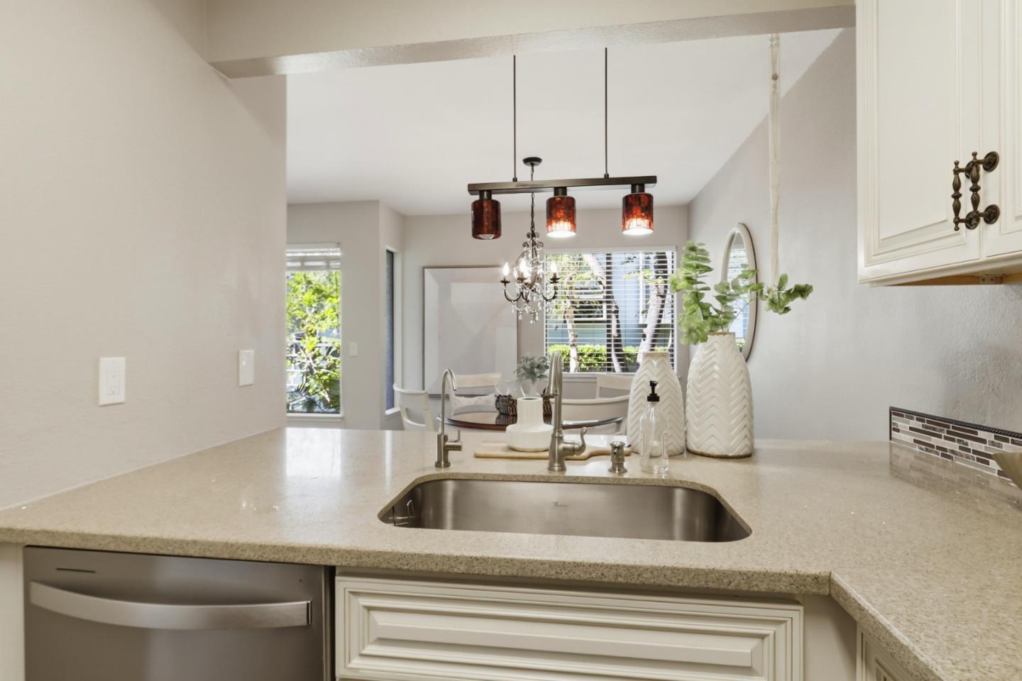 Detail Gallery Image 7 of 27 For 4839 Pine Forest Pl, San Jose,  CA 95118 - 2 Beds | 2 Baths