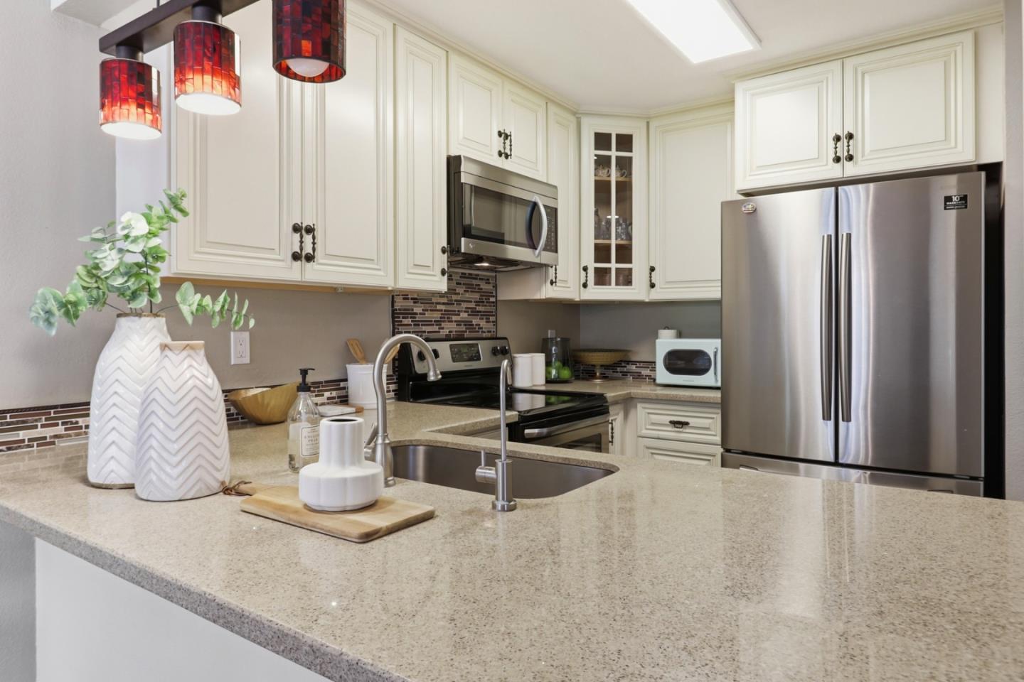 Detail Gallery Image 8 of 27 For 4839 Pine Forest Pl, San Jose,  CA 95118 - 2 Beds | 2 Baths