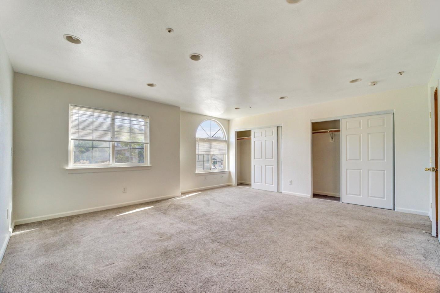 Detail Gallery Image 12 of 36 For 29192 Dixon St, Hayward,  CA 94544 - 3 Beds | 2/1 Baths