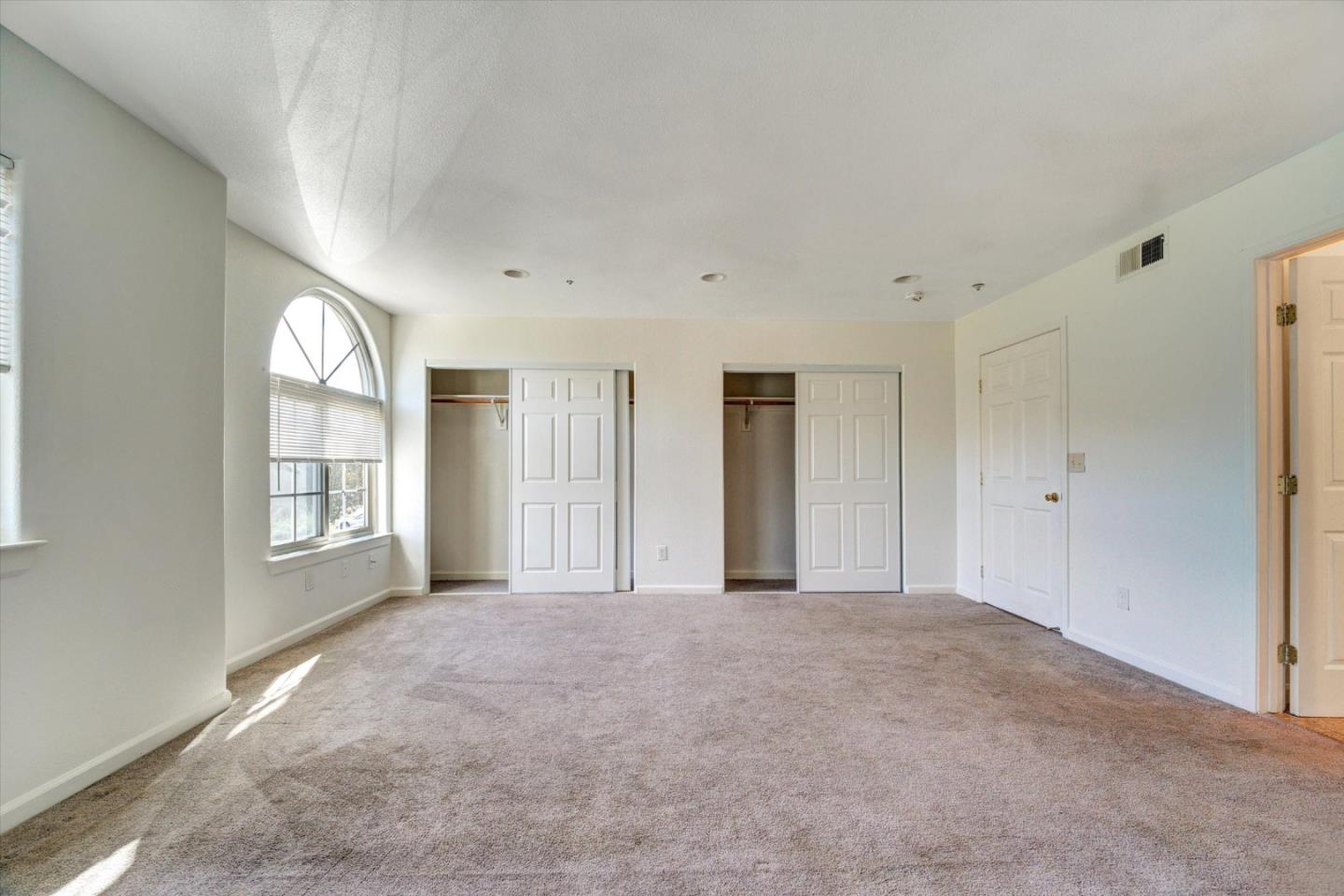 Detail Gallery Image 14 of 36 For 29192 Dixon St, Hayward,  CA 94544 - 3 Beds | 2/1 Baths