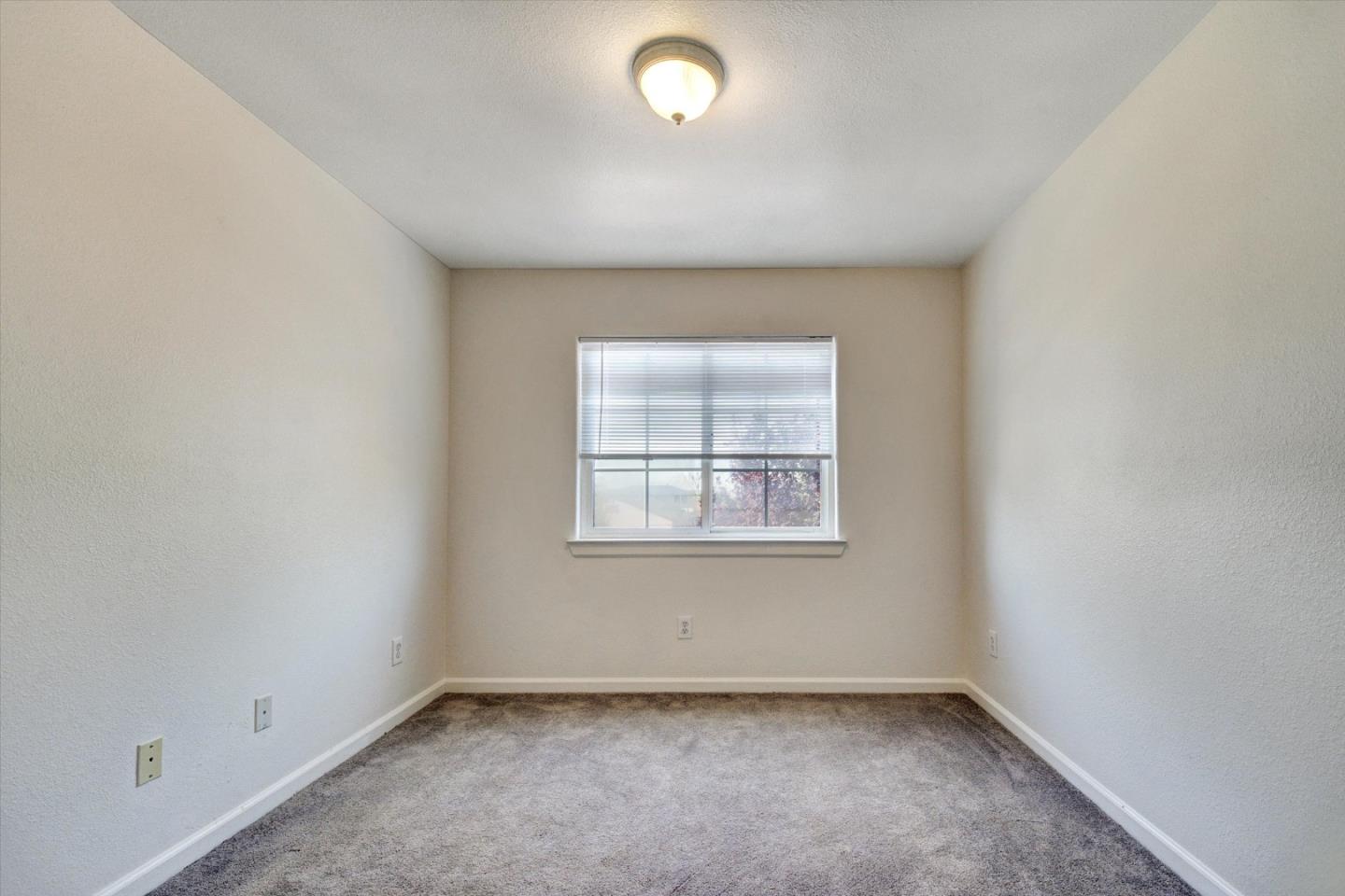 Detail Gallery Image 28 of 36 For 29192 Dixon St, Hayward,  CA 94544 - 3 Beds | 2/1 Baths