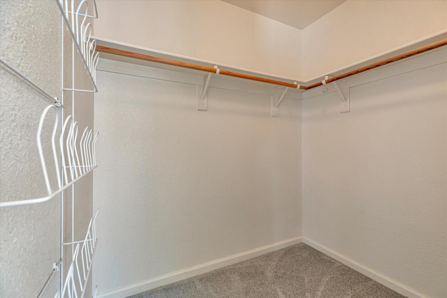 Detail Gallery Image 19 of 39 For 2161 Teakwood Ct, Hollister,  CA 95023 - 5 Beds | 3 Baths