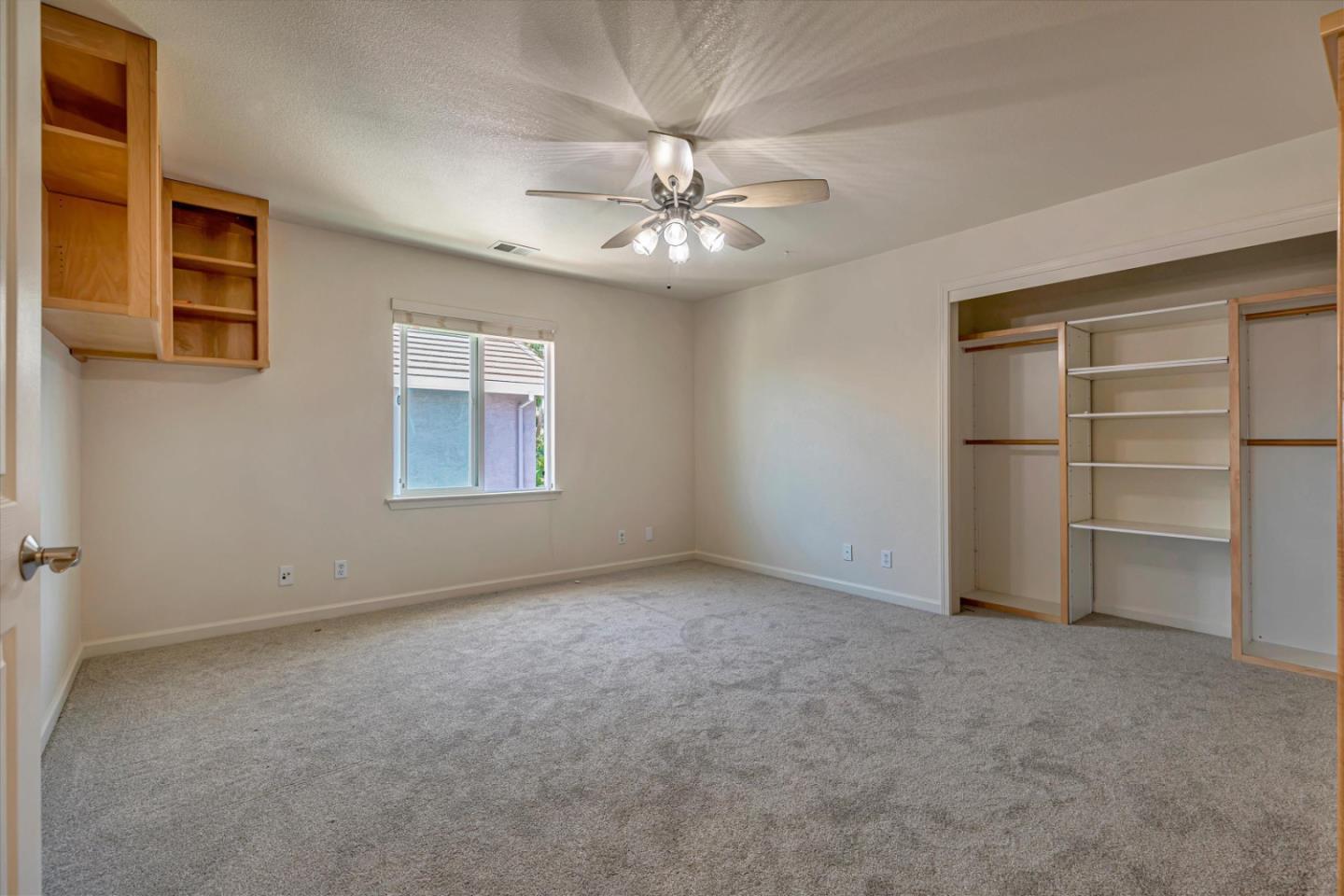 Detail Gallery Image 28 of 39 For 2161 Teakwood Ct, Hollister,  CA 95023 - 5 Beds | 3 Baths