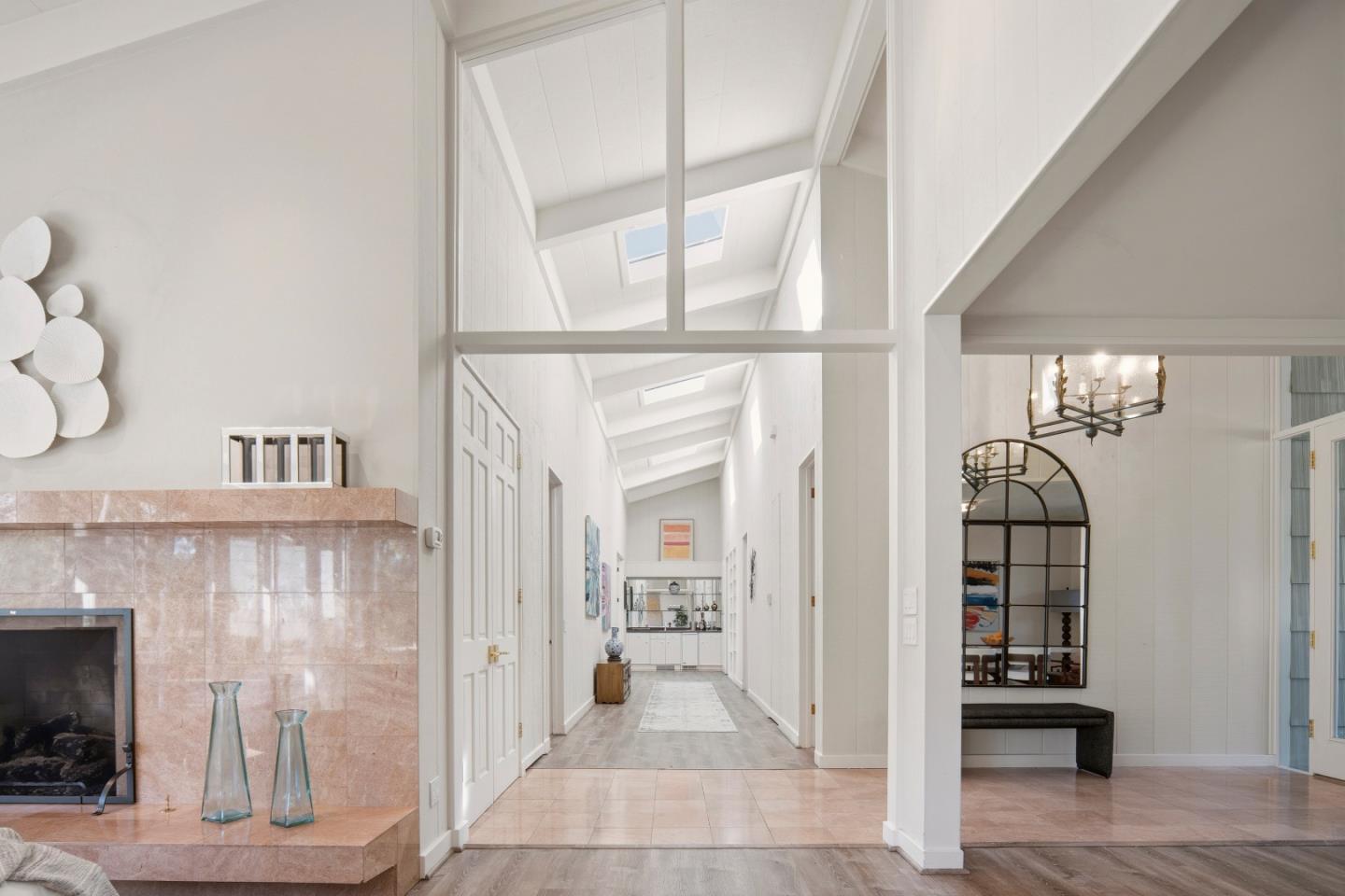 Detail Gallery Image 14 of 32 For 1651 Crespi Ln, Pebble Beach,  CA 93953 - 4 Beds | 2/1 Baths