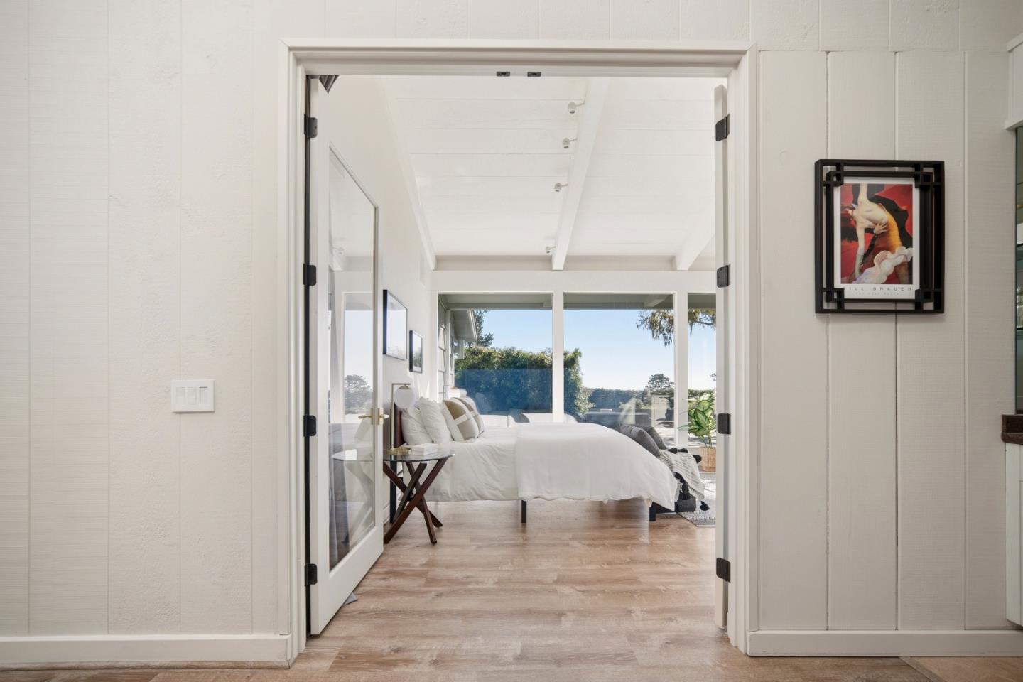 Detail Gallery Image 20 of 32 For 1651 Crespi Ln, Pebble Beach,  CA 93953 - 4 Beds | 2/1 Baths