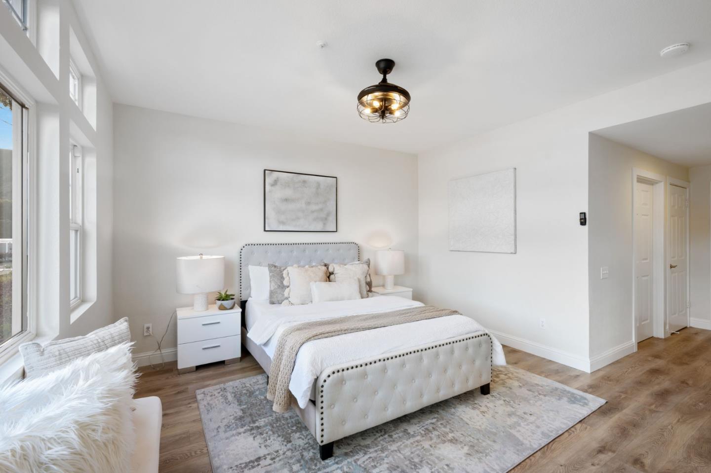 Detail Gallery Image 16 of 34 For 212 Crescent Ct, Brisbane,  CA 94005 - 2 Beds | 2 Baths