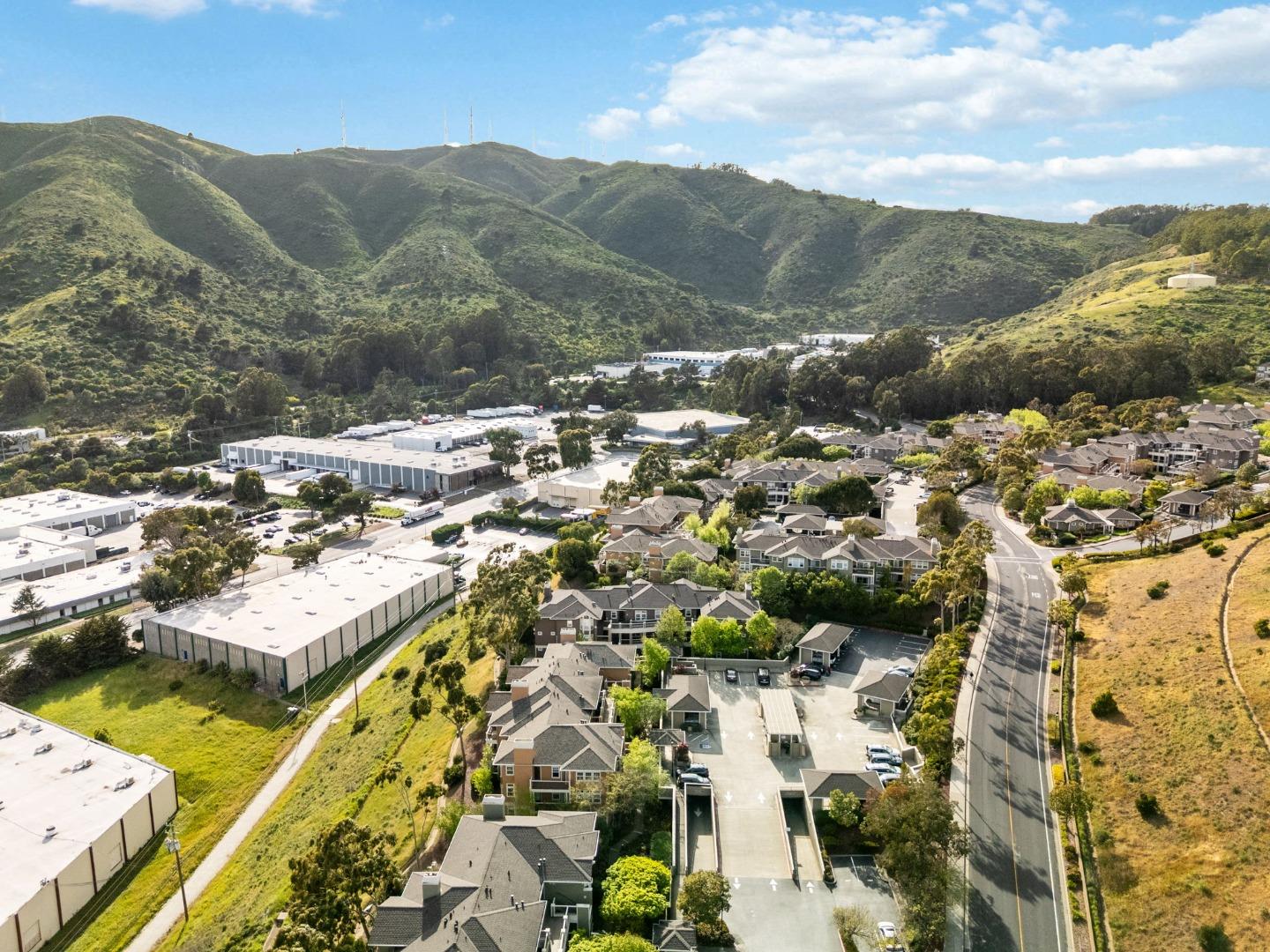 Detail Gallery Image 36 of 39 For 212 Crescent Ct, Brisbane,  CA 94005 - 2 Beds | 2 Baths