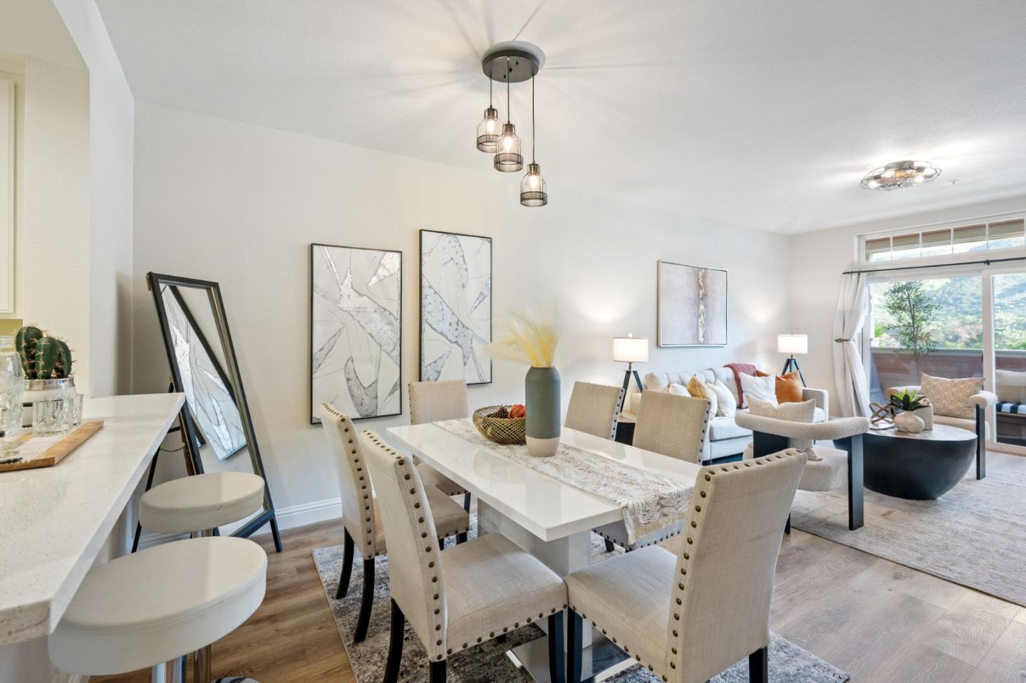 Detail Gallery Image 9 of 34 For 212 Crescent Ct, Brisbane,  CA 94005 - 2 Beds | 2 Baths