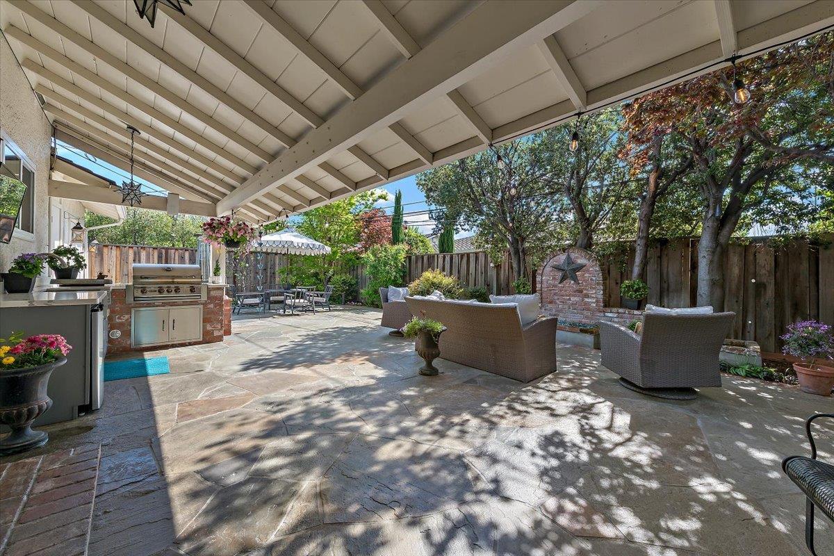 Detail Gallery Image 24 of 27 For 1722 Sweetbriar Dr, San Jose,  CA 95125 - 4 Beds | 2/1 Baths