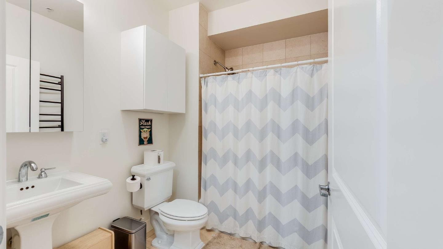 Detail Gallery Image 17 of 45 For 275 9th St #3,  Oakland,  CA 94607 - 3 Beds | 2 Baths
