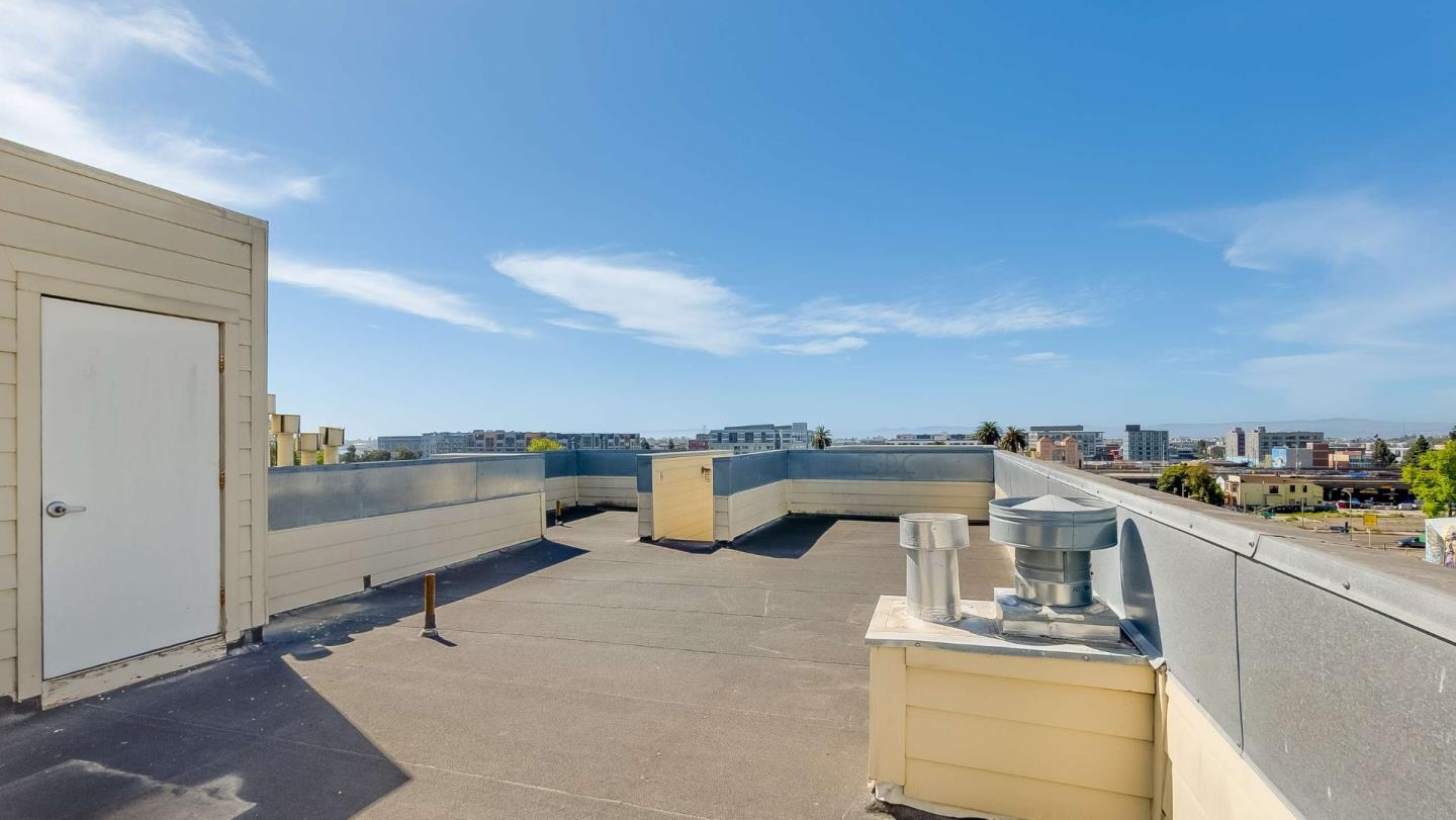 Detail Gallery Image 30 of 45 For 275 9th St #3,  Oakland,  CA 94607 - 3 Beds | 2 Baths