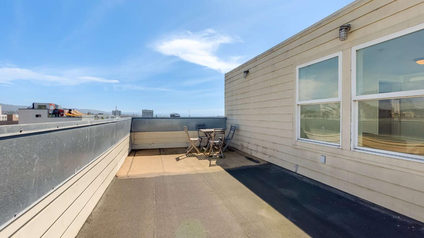 Detail Gallery Image 32 of 45 For 275 9th St #3,  Oakland,  CA 94607 - 3 Beds | 2 Baths
