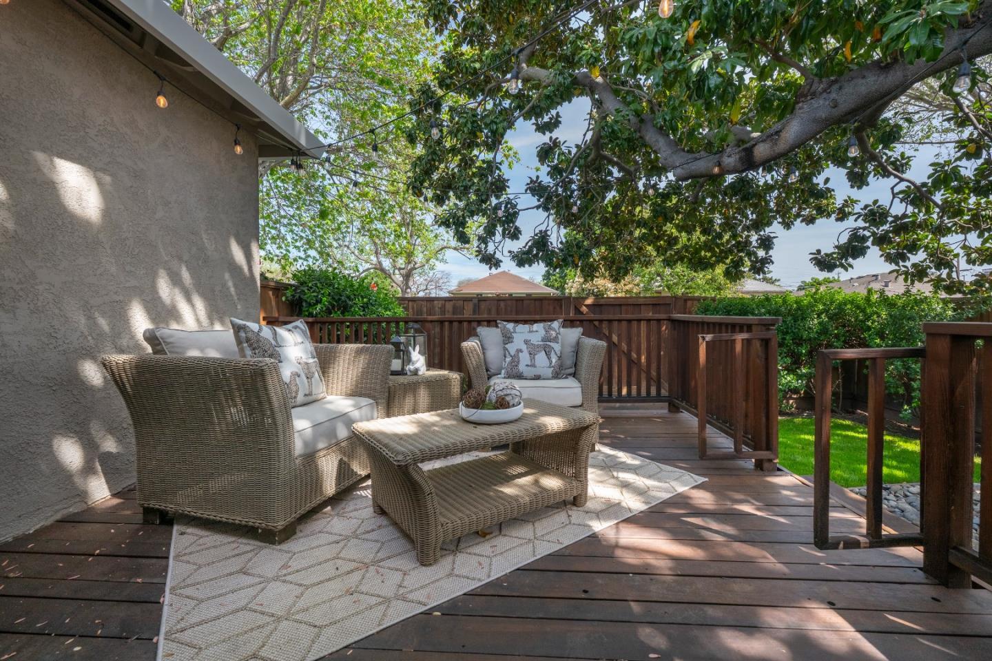 Detail Gallery Image 15 of 22 For 910 Folkstone Ave, San Mateo,  CA 94402 - 3 Beds | 1 Baths