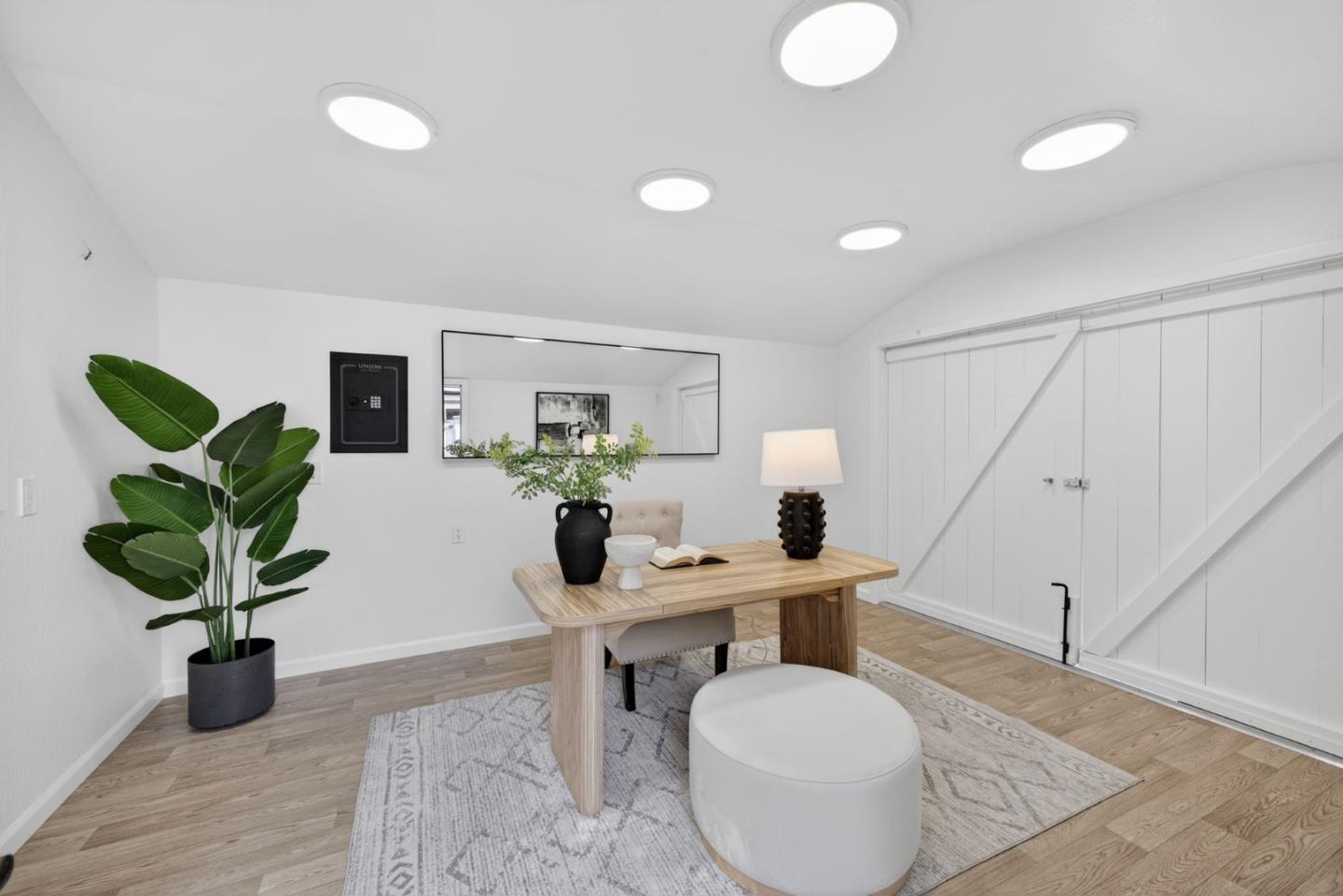 Detail Gallery Image 104 of 105 For 815 Crystal Springs Rd, Hillsborough,  CA 94010 - 4 Beds | 3/1 Baths