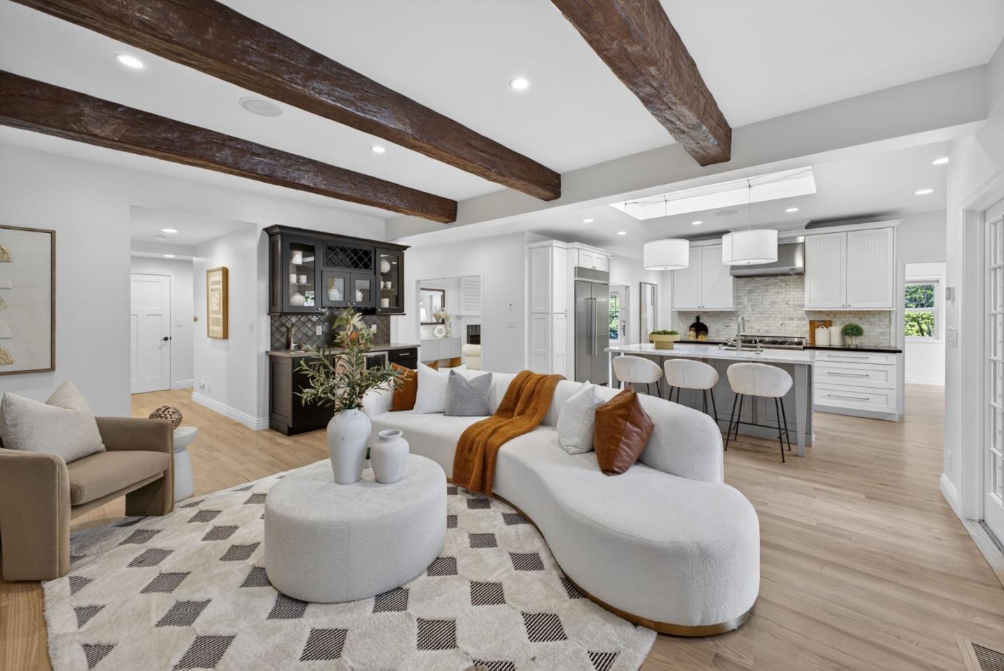 Detail Gallery Image 17 of 105 For 815 Crystal Springs Rd, Hillsborough,  CA 94010 - 4 Beds | 3/1 Baths