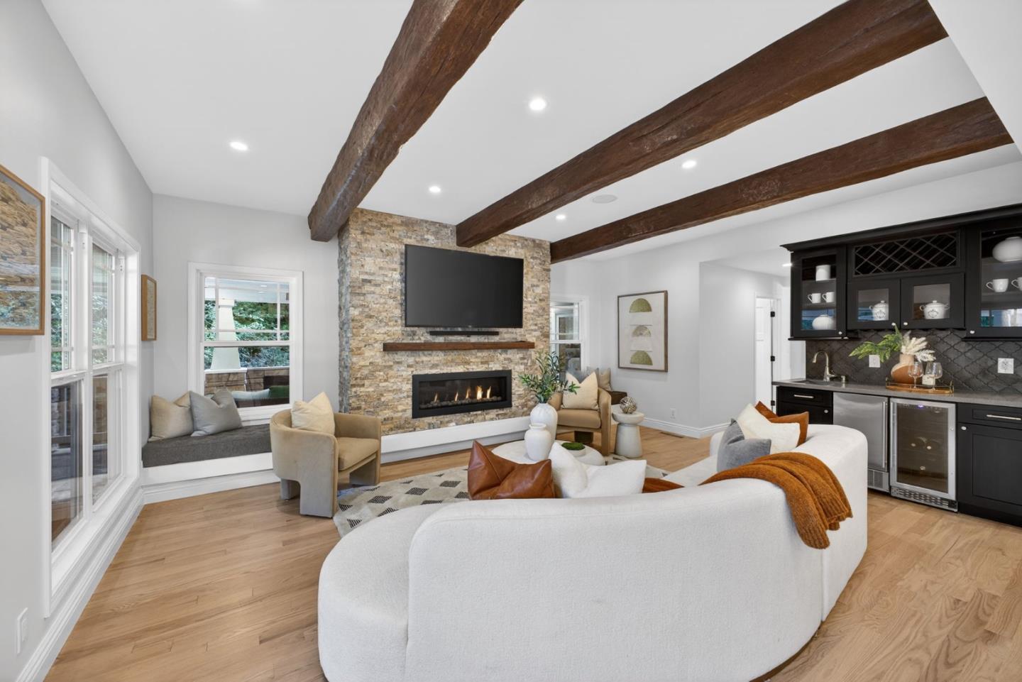 Detail Gallery Image 21 of 105 For 815 Crystal Springs Rd, Hillsborough,  CA 94010 - 4 Beds | 3/1 Baths