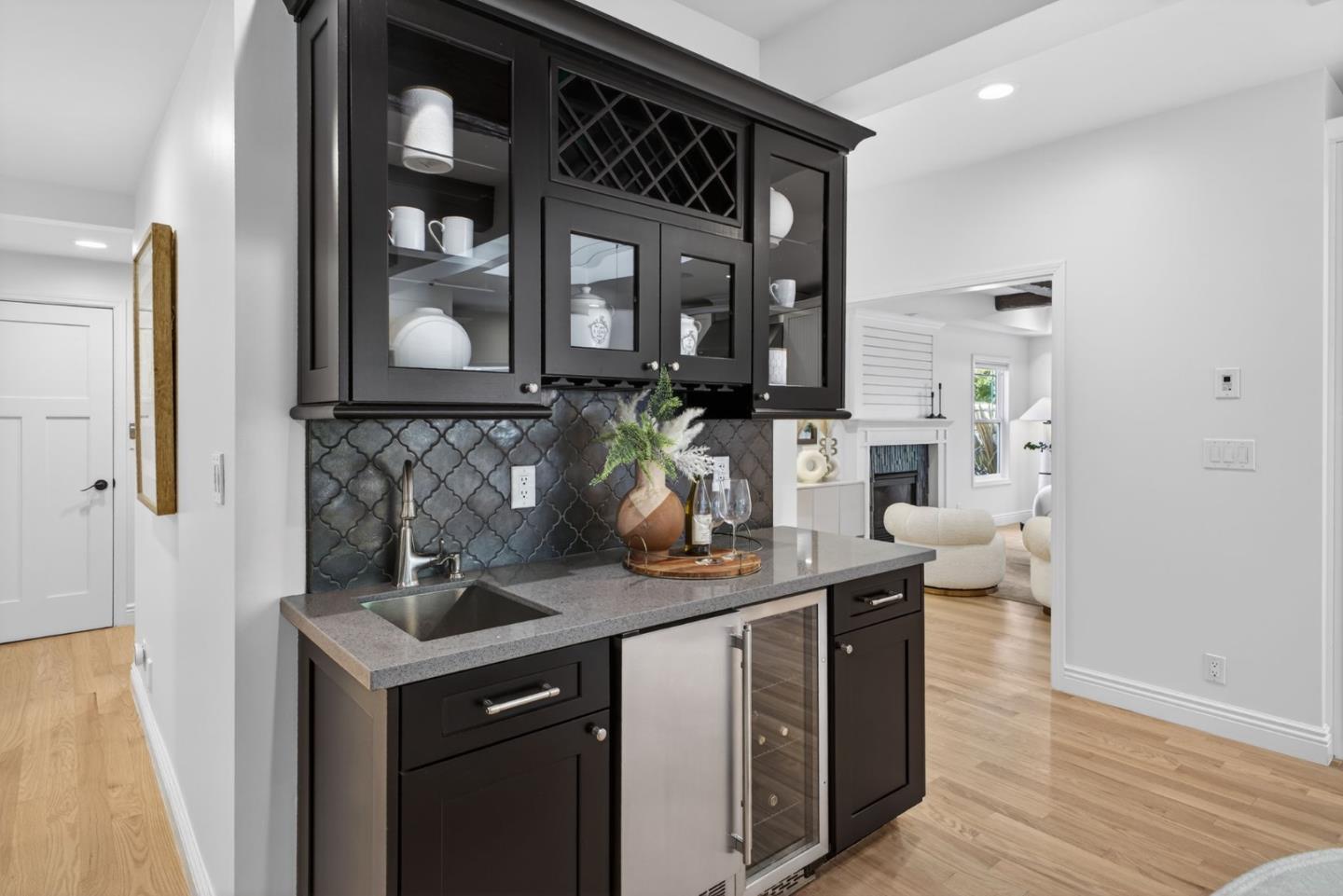 Detail Gallery Image 23 of 105 For 815 Crystal Springs Rd, Hillsborough,  CA 94010 - 4 Beds | 3/1 Baths