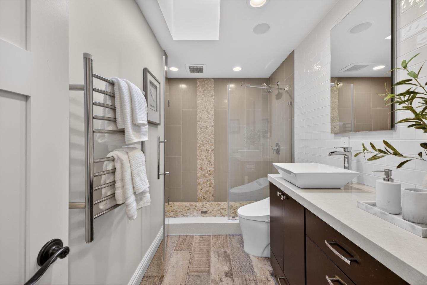 Detail Gallery Image 34 of 105 For 815 Crystal Springs Rd, Hillsborough,  CA 94010 - 4 Beds | 3/1 Baths