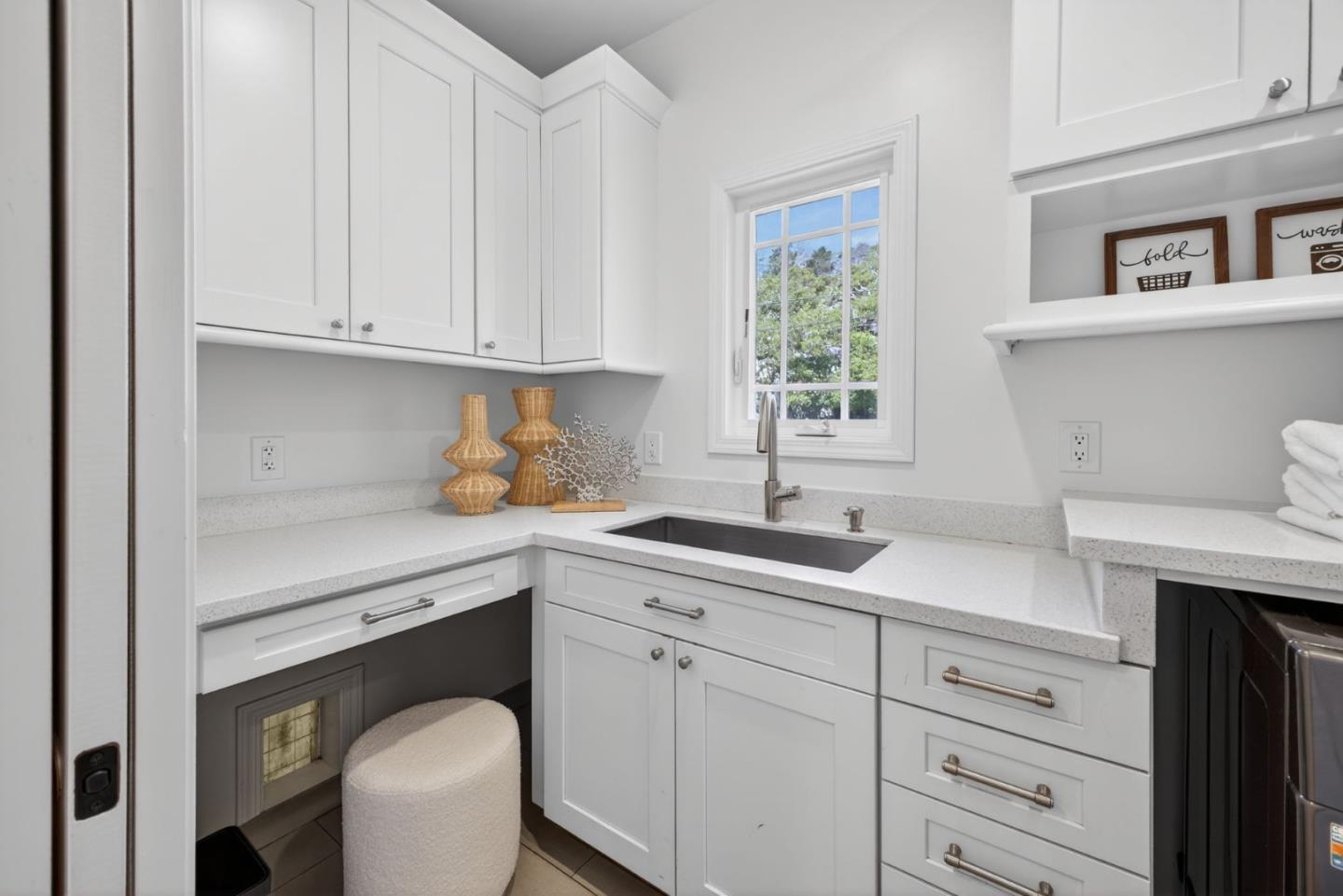 Detail Gallery Image 51 of 105 For 815 Crystal Springs Rd, Hillsborough,  CA 94010 - 4 Beds | 3/1 Baths