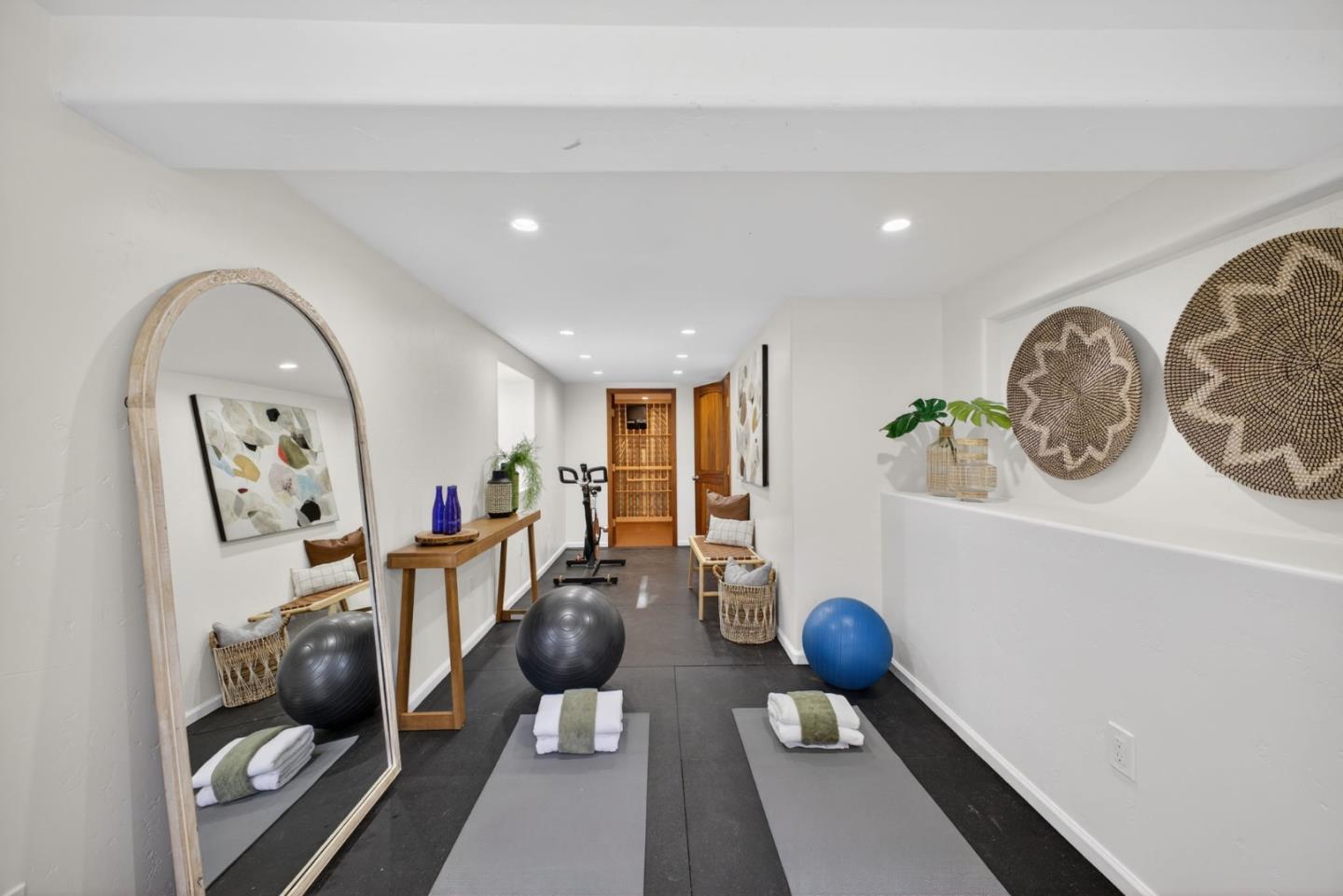 Detail Gallery Image 52 of 105 For 815 Crystal Springs Rd, Hillsborough,  CA 94010 - 4 Beds | 3/1 Baths