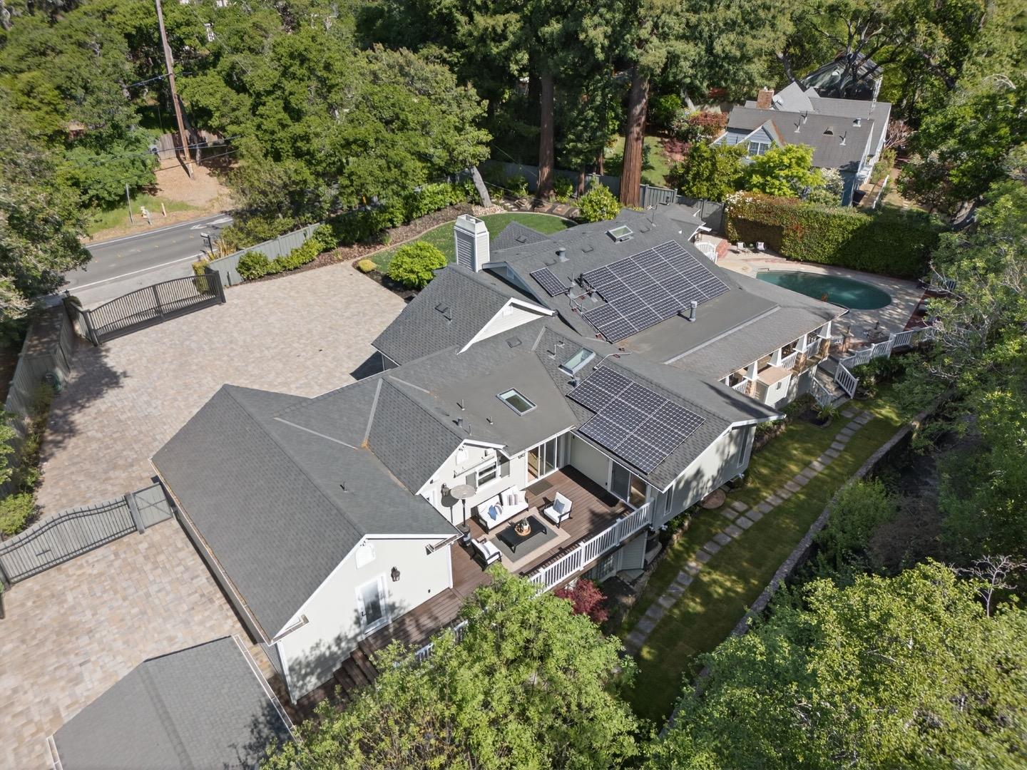 Detail Gallery Image 96 of 105 For 815 Crystal Springs Rd, Hillsborough,  CA 94010 - 4 Beds | 3/1 Baths