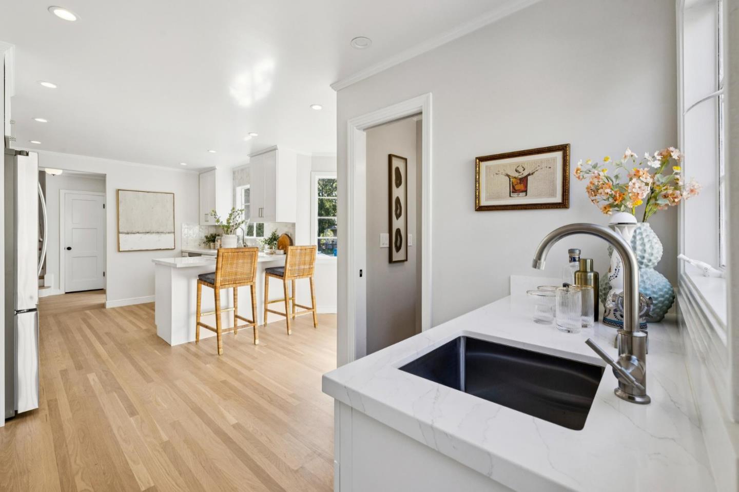 Detail Gallery Image 24 of 89 For 22 De Sabla Rd, San Mateo,  CA 94402 - 2 Beds | 2/1 Baths