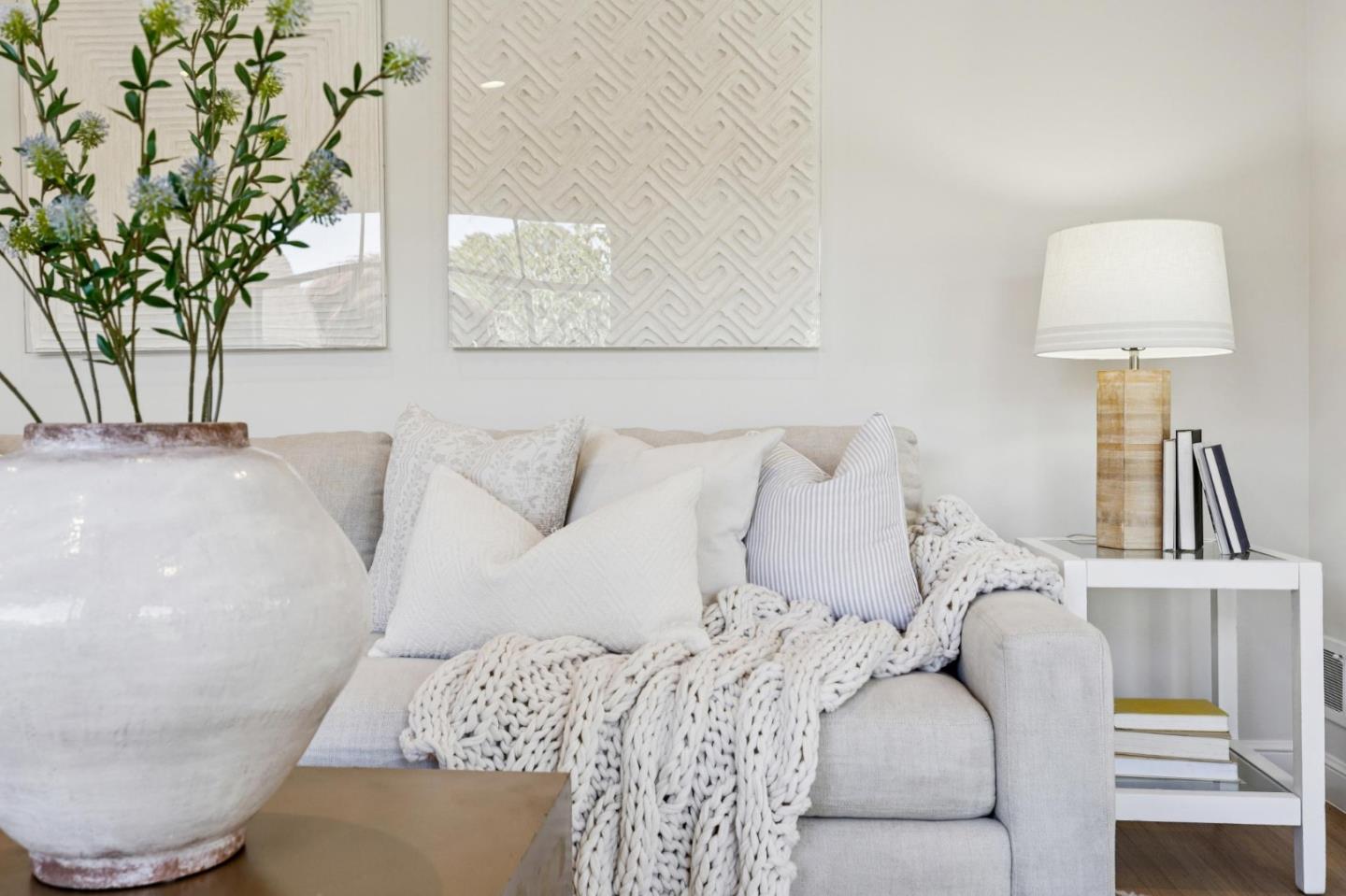 Detail Gallery Image 44 of 89 For 22 De Sabla Rd, San Mateo,  CA 94402 - 2 Beds | 2/1 Baths